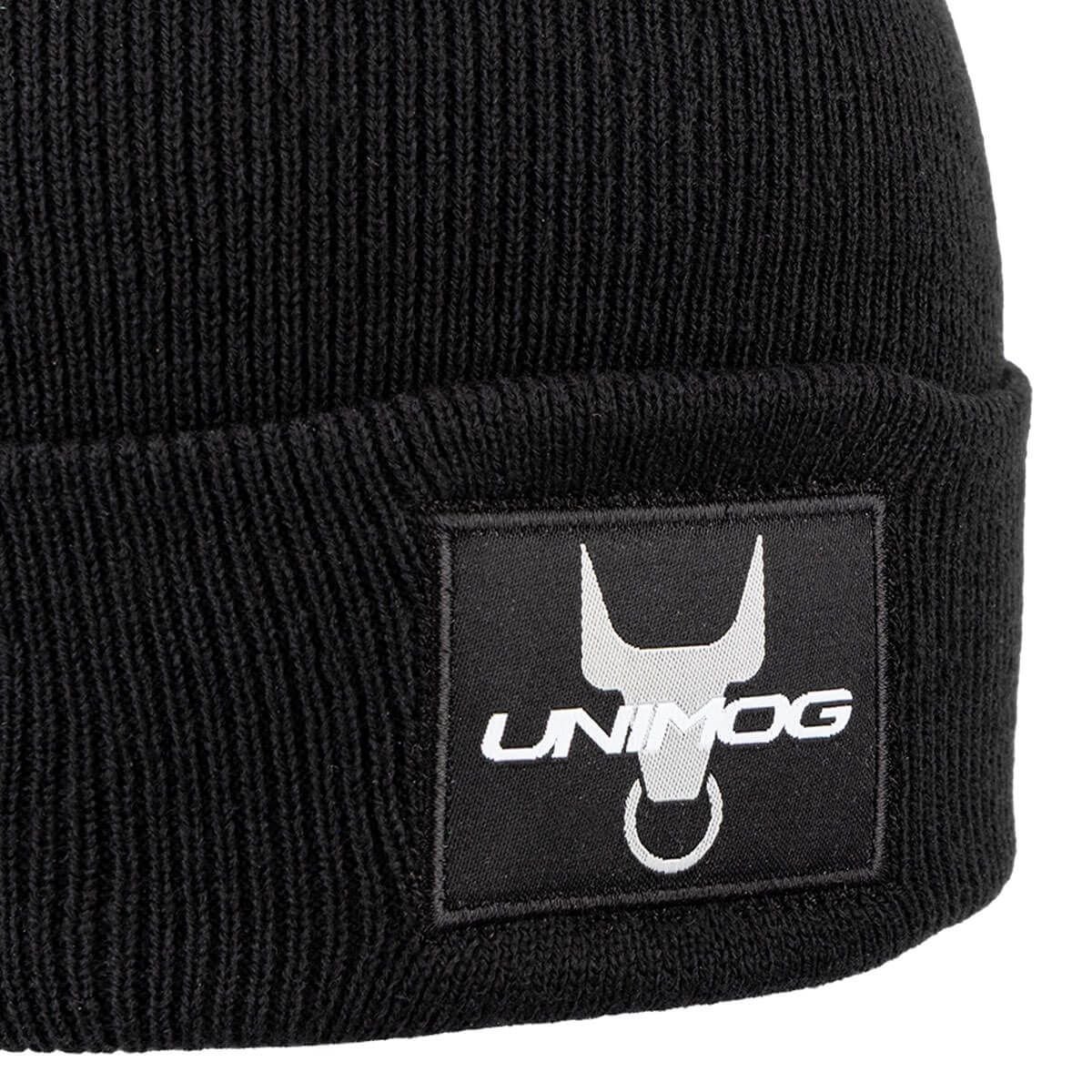 UNI0048_mercedes-benz-unimog_Beanie-schwarz_rosier_online-shop2