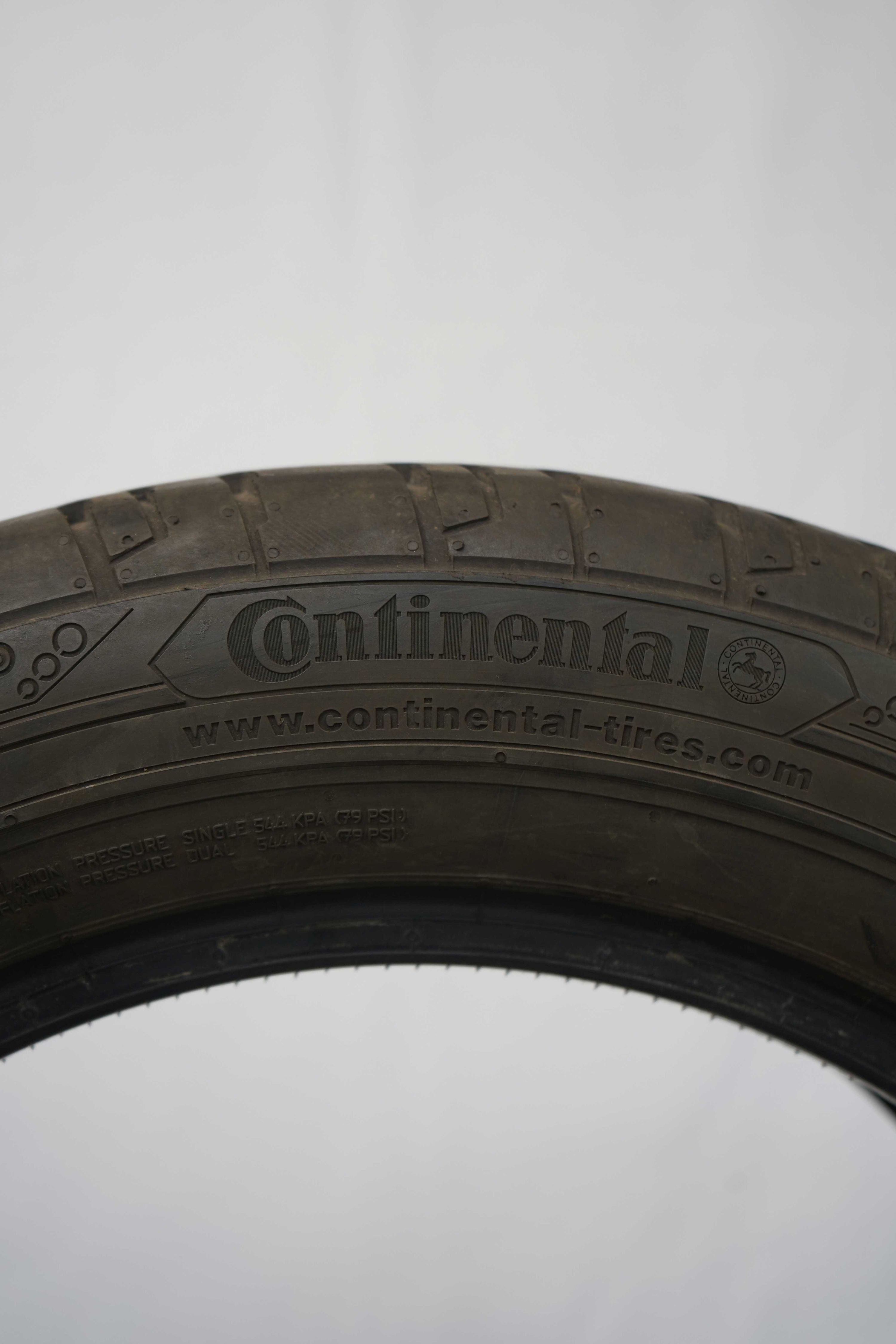 Sommerreifen-Continental-ContiVanContact200-225-55-R17C-109-107H-1_(2)