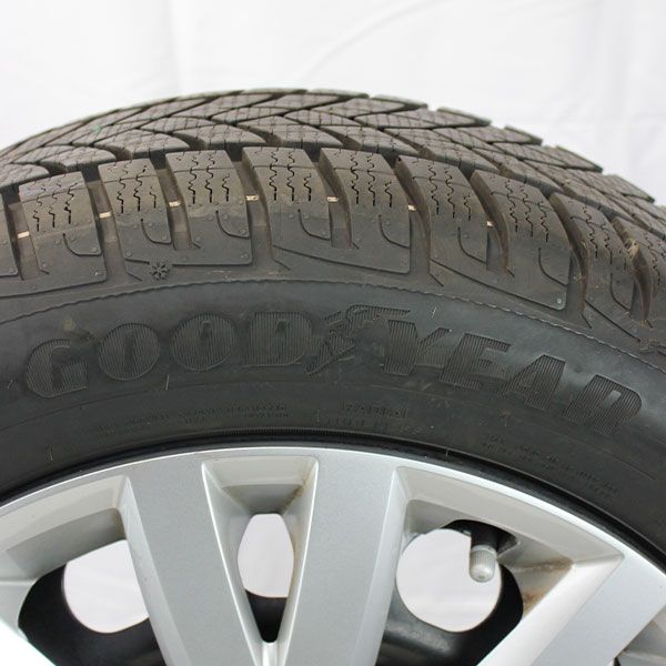 Gebrauchter-Winterkomplettradsatz-VW-Golf8-Rosier-Online-Shop-02 Gebrauchter-Winterkomplettradsatz-VW-Golf8-Rosier-Online-Shop-02