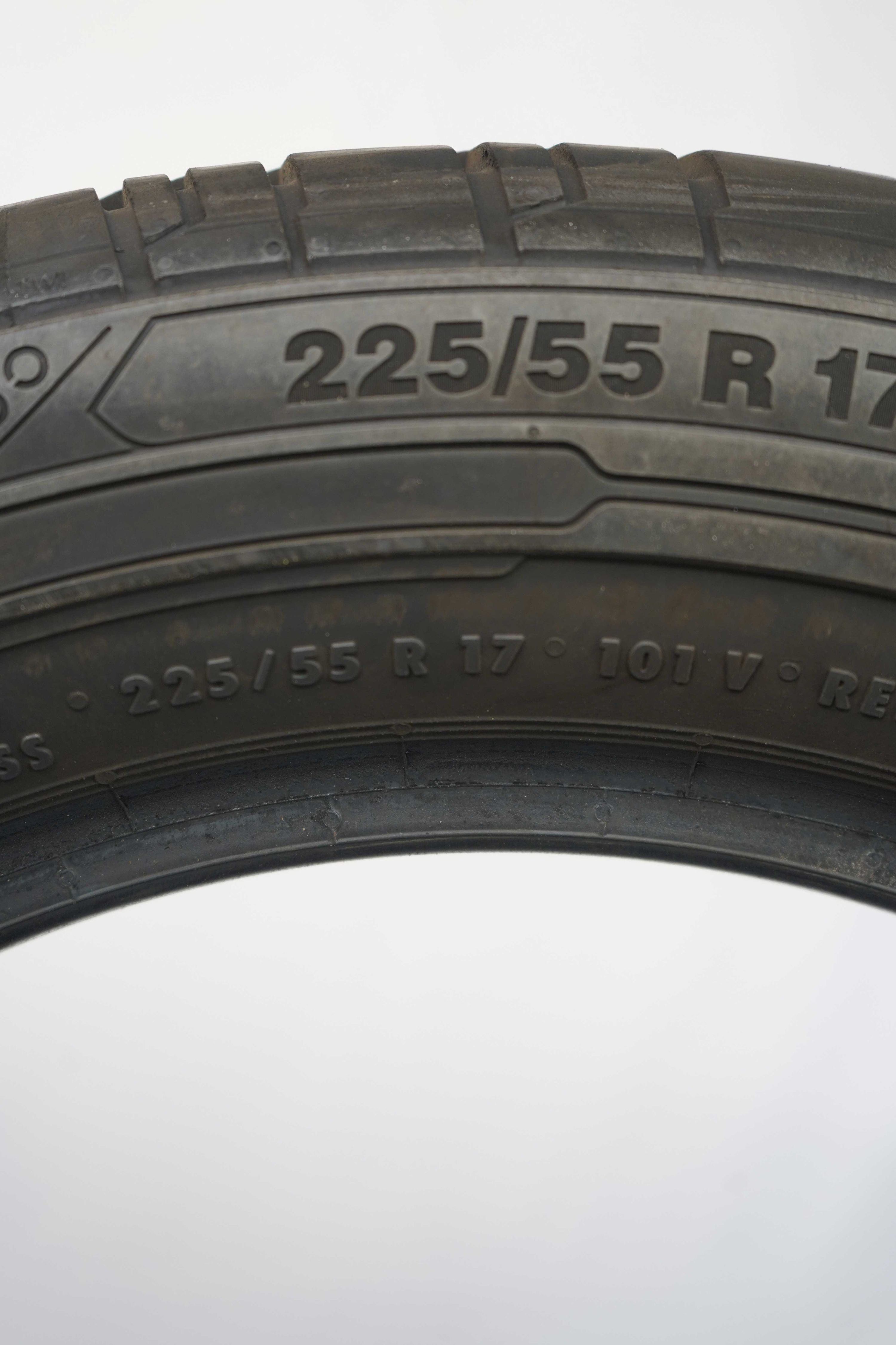 Sommerreifen-Continental-ContiVanContact200-225-55-R17-101V-3_(3)