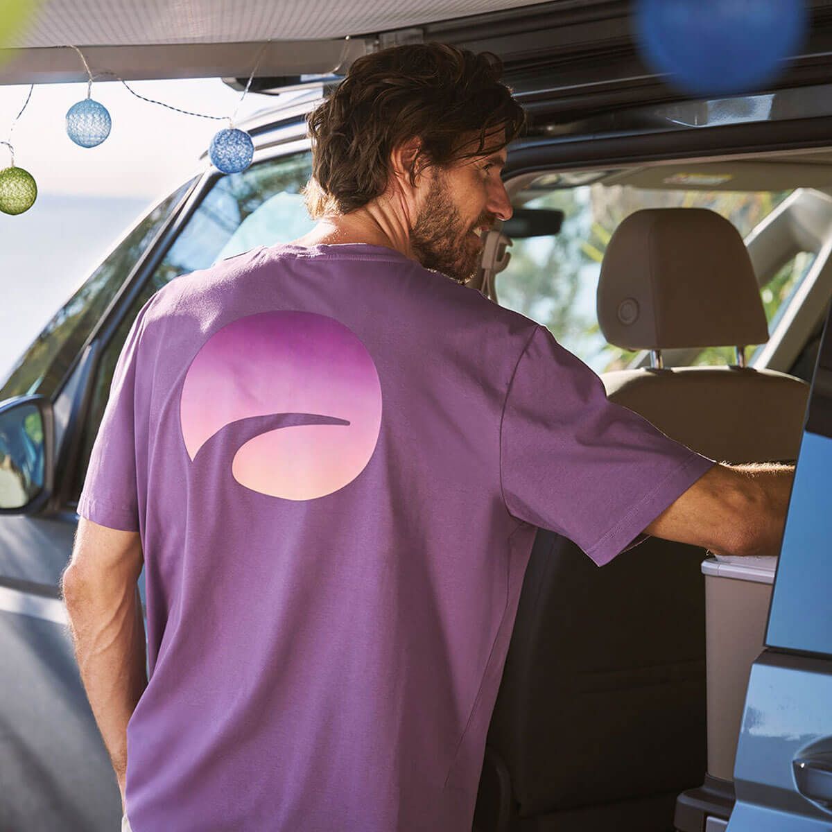 7TG084200AHTF_volkswagen_t-shirt_herren_lila_rosier-onlineshop3