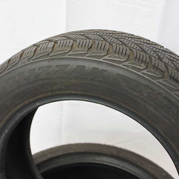 Gebrauchter-Winterreifen-Bridgestone-Blizzak-LM32-Rosier-Online-Shop-02