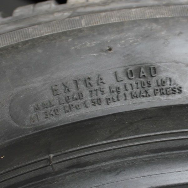 Gebrauchter-Winterreifen-Bridgestone-Blizzak-LM005-Rosier-Online-Shop-03