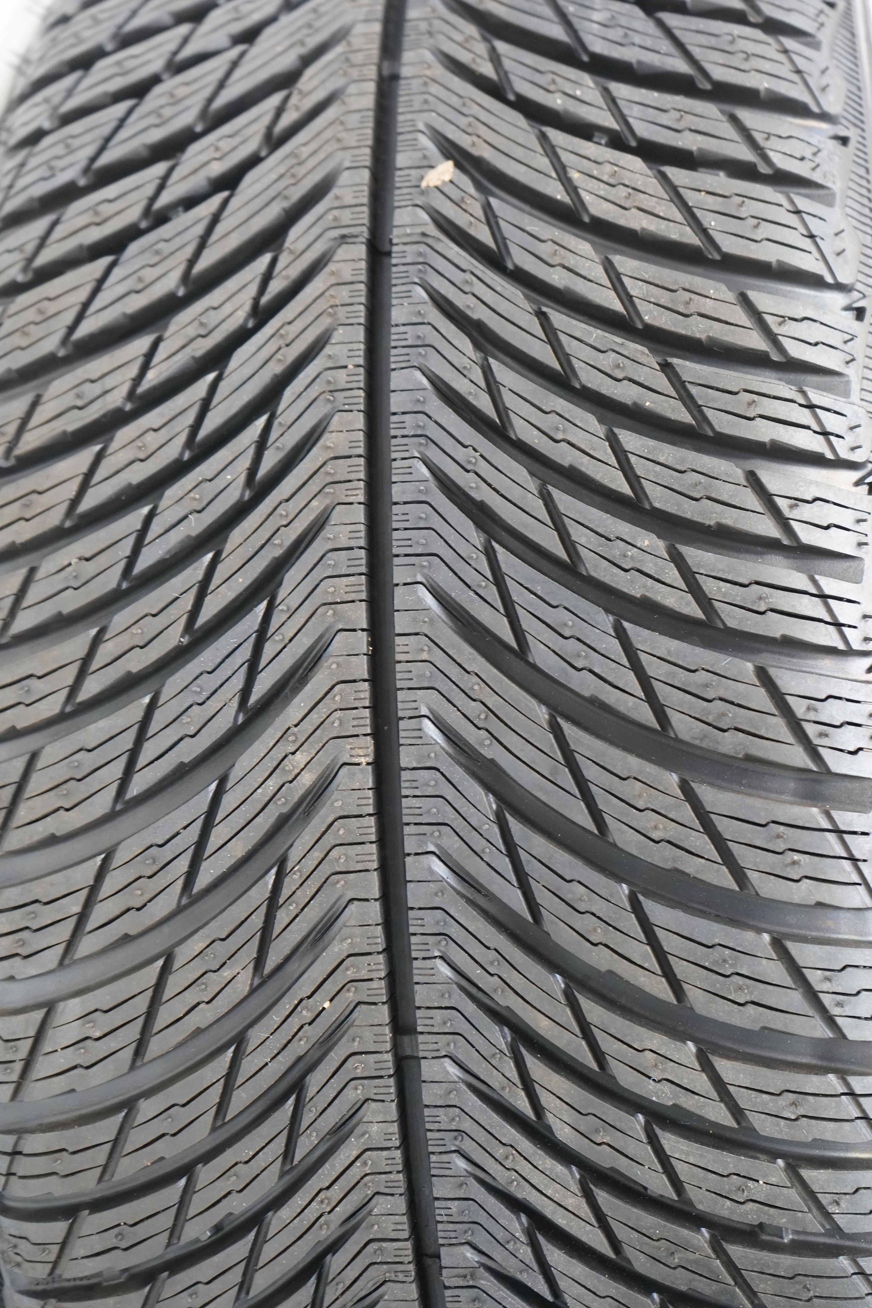 Winterkomplettradsatz-Mercedes-Benz-A177-A-35-AMG-A1774014000-Michelin-9