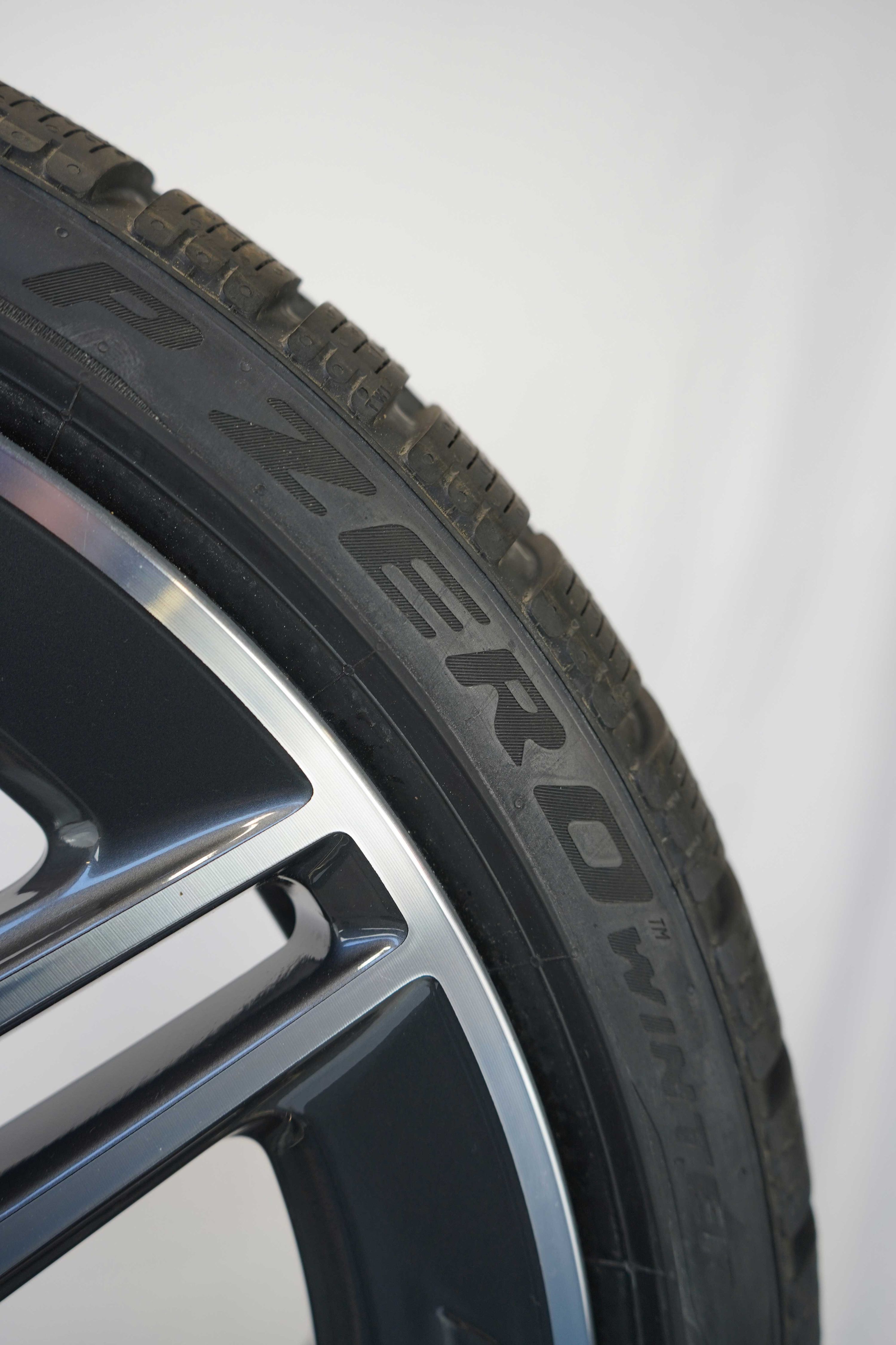 Winterkomplettradsatz-Mercedes-Benz-A177-A-Klasse-A1774012300-Alufelge-Winterreifen-Pirelli-PZEROWinter-245-35-R19-93V-2