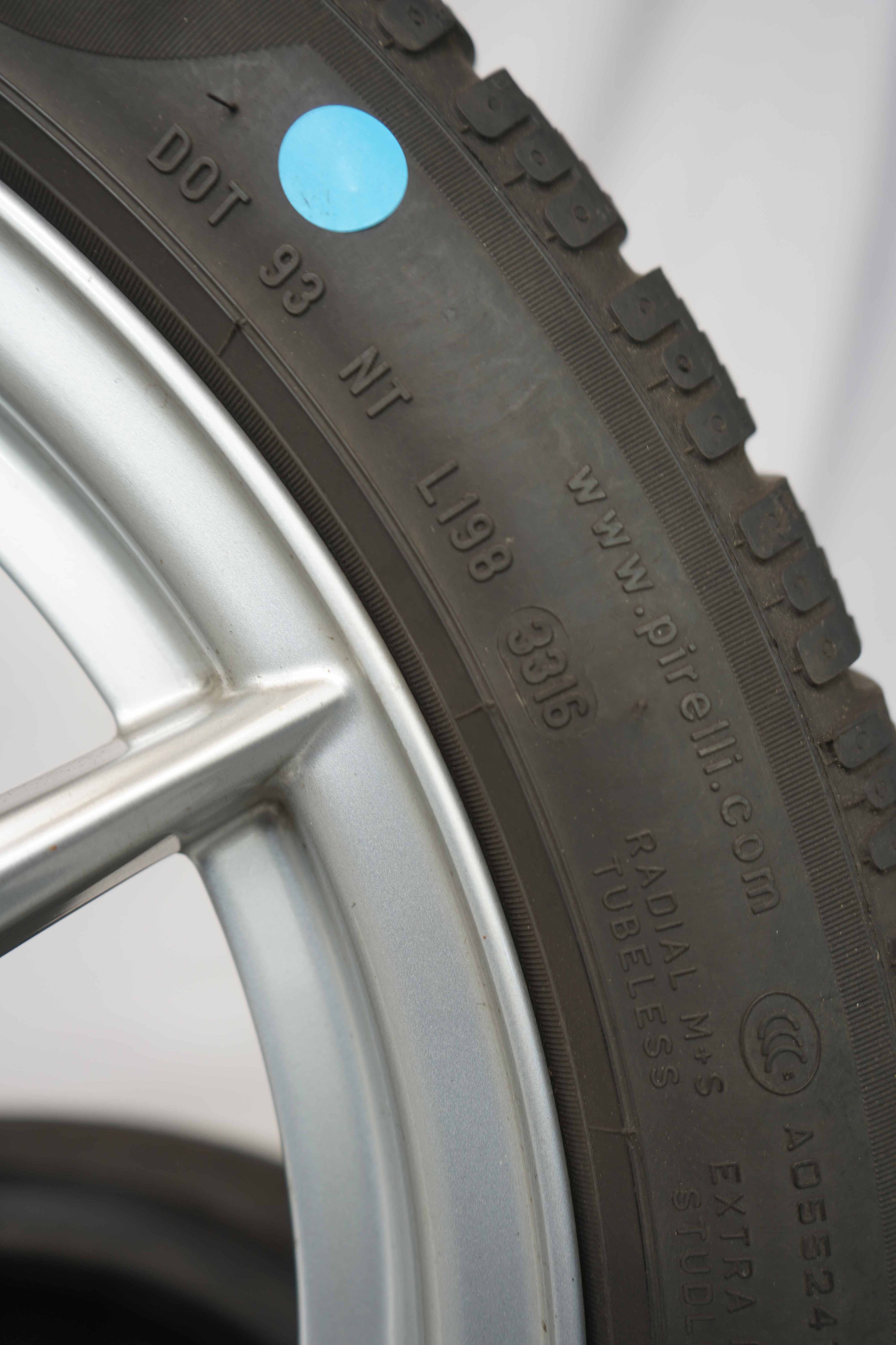 Winterkomplettradsatz-Mercedes-Benz-A176-A-Klasse-A246-B-Klasse-C117-X117-CLA-A2464010102-Dunlop-12