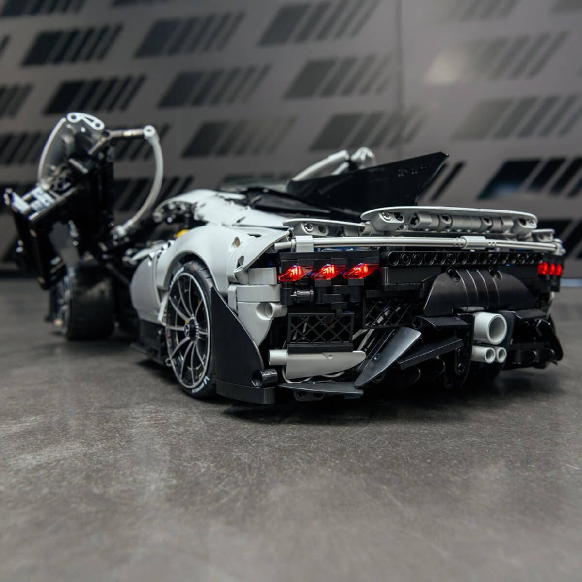 B66962016_mercedes-benz_cada_rosier_online-shop3