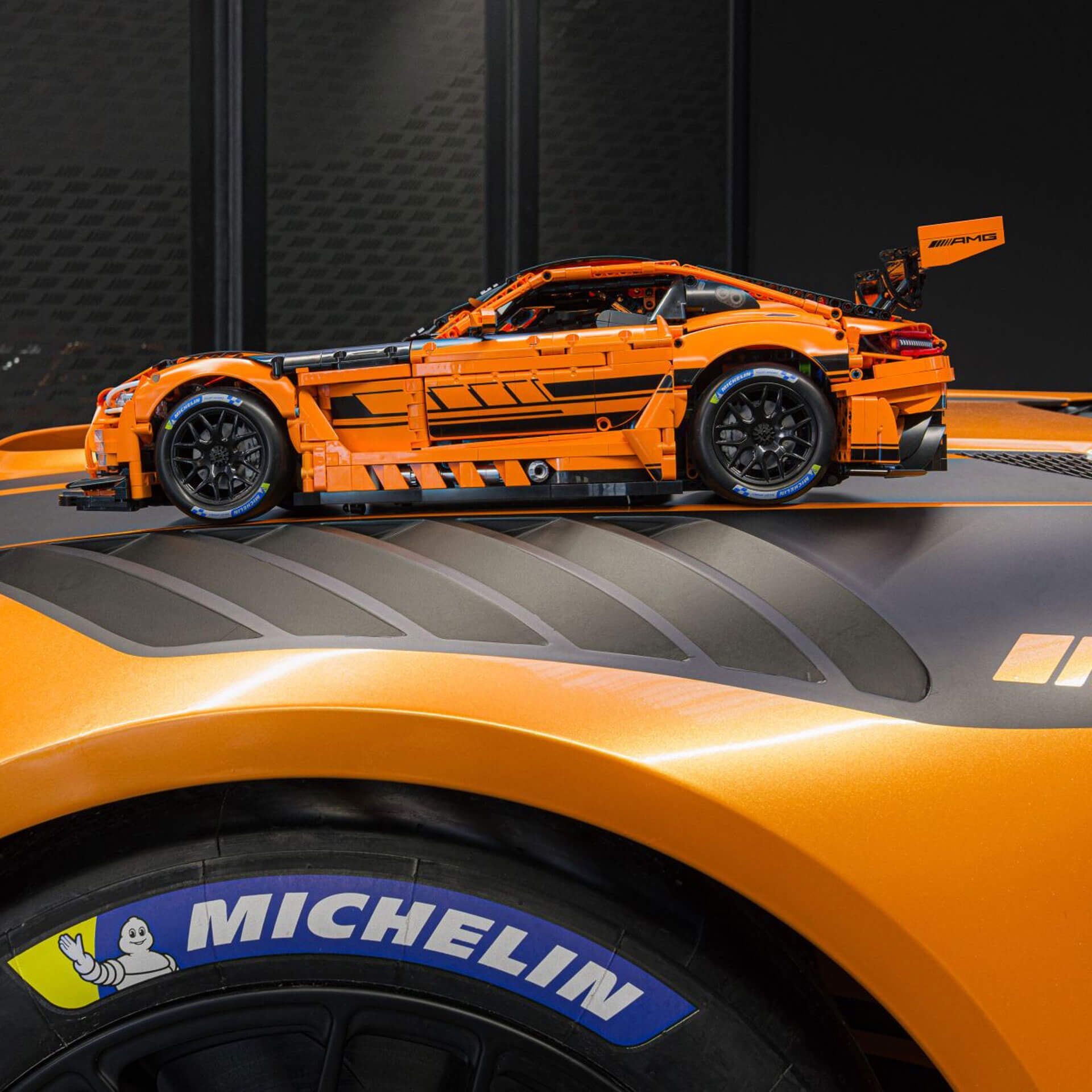 B66961716_mercedes-amg_klemmbaustein-set_rosier-onlineshop14