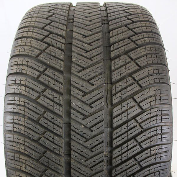Gebrauchter-Winterkomplettradsatz-Mercedes-AMG-A213-Rosier-Online-Shop-39_(4)