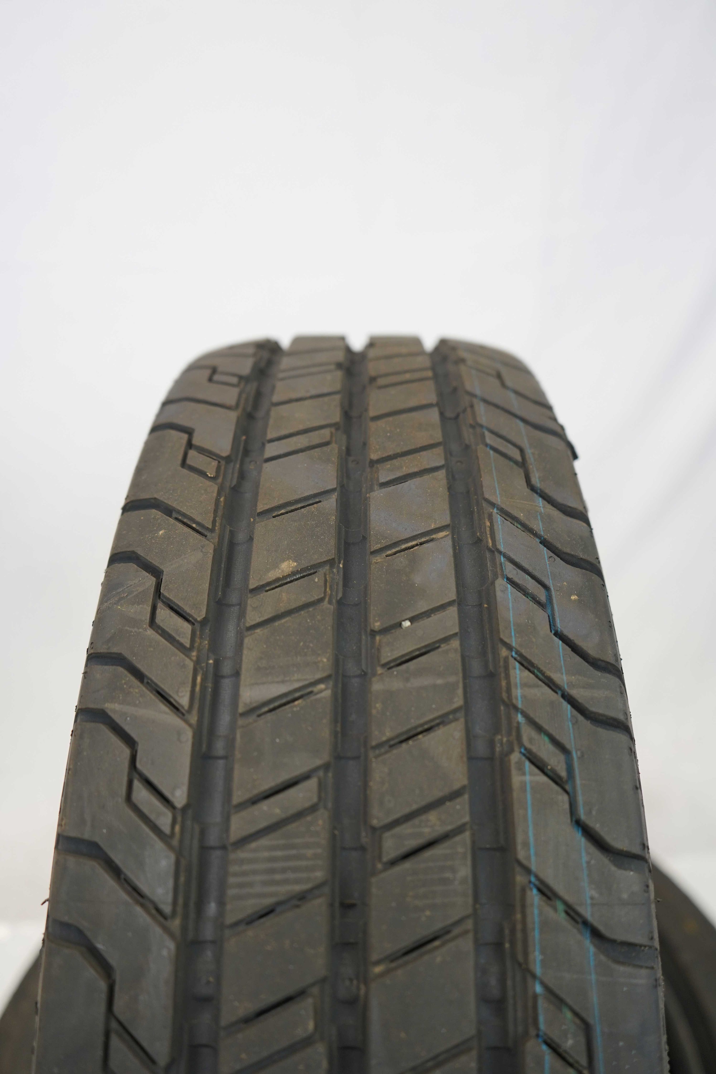 Sommerreifen continental contivancontact100 195 65 r16c 104 102t 5 (1) Sommerreifen continental contivancontact100 195 65 r16c 104 102t 5 (1)