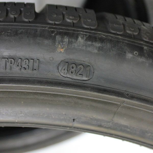 Gebrauchter-Winterreifen-Pirelli-PZEROWinter-Rosier-Online-Shop-06
