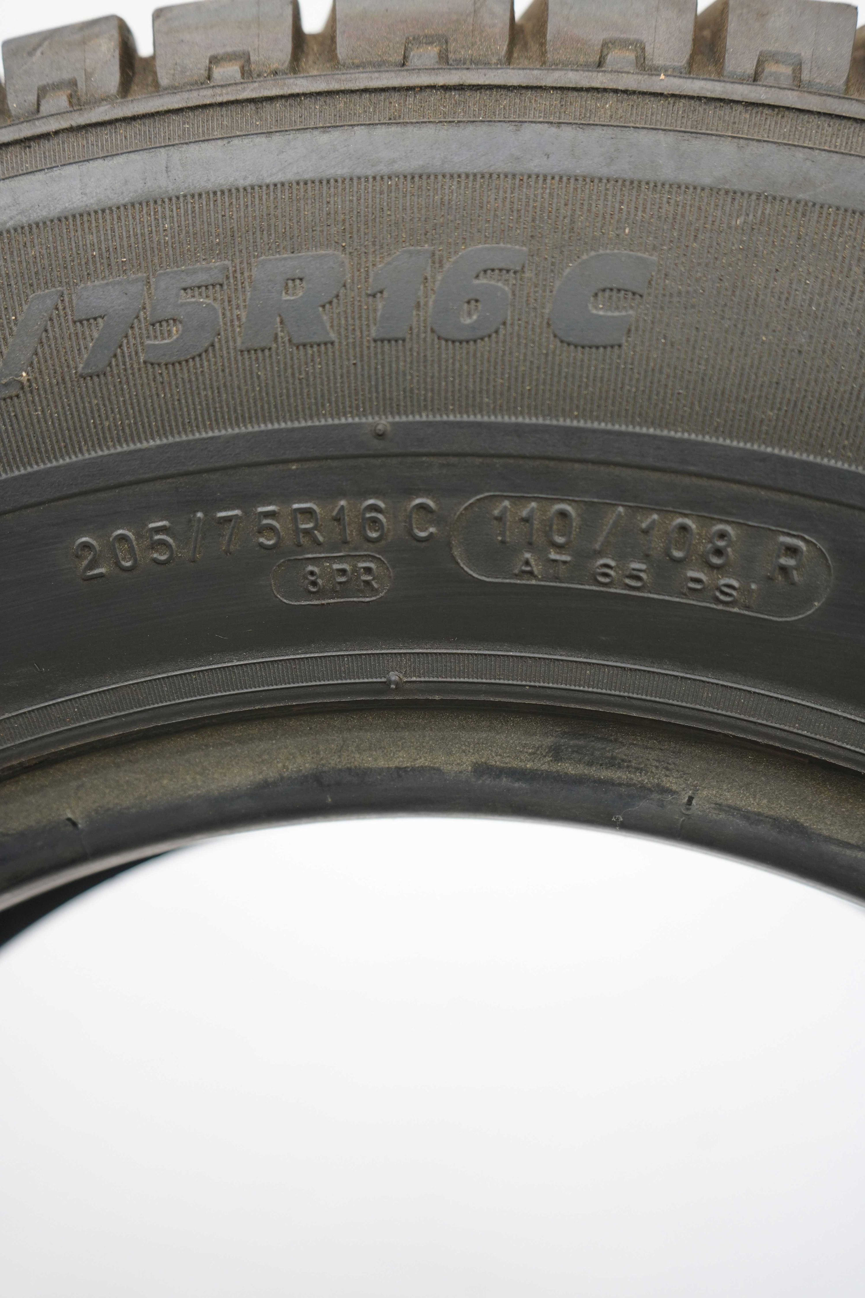 Sommerreifen michelin agilis 205 75 r16c 110 108r 3 (1) Sommerreifen michelin agilis 205 75 r16c 110 108r 3 (1)