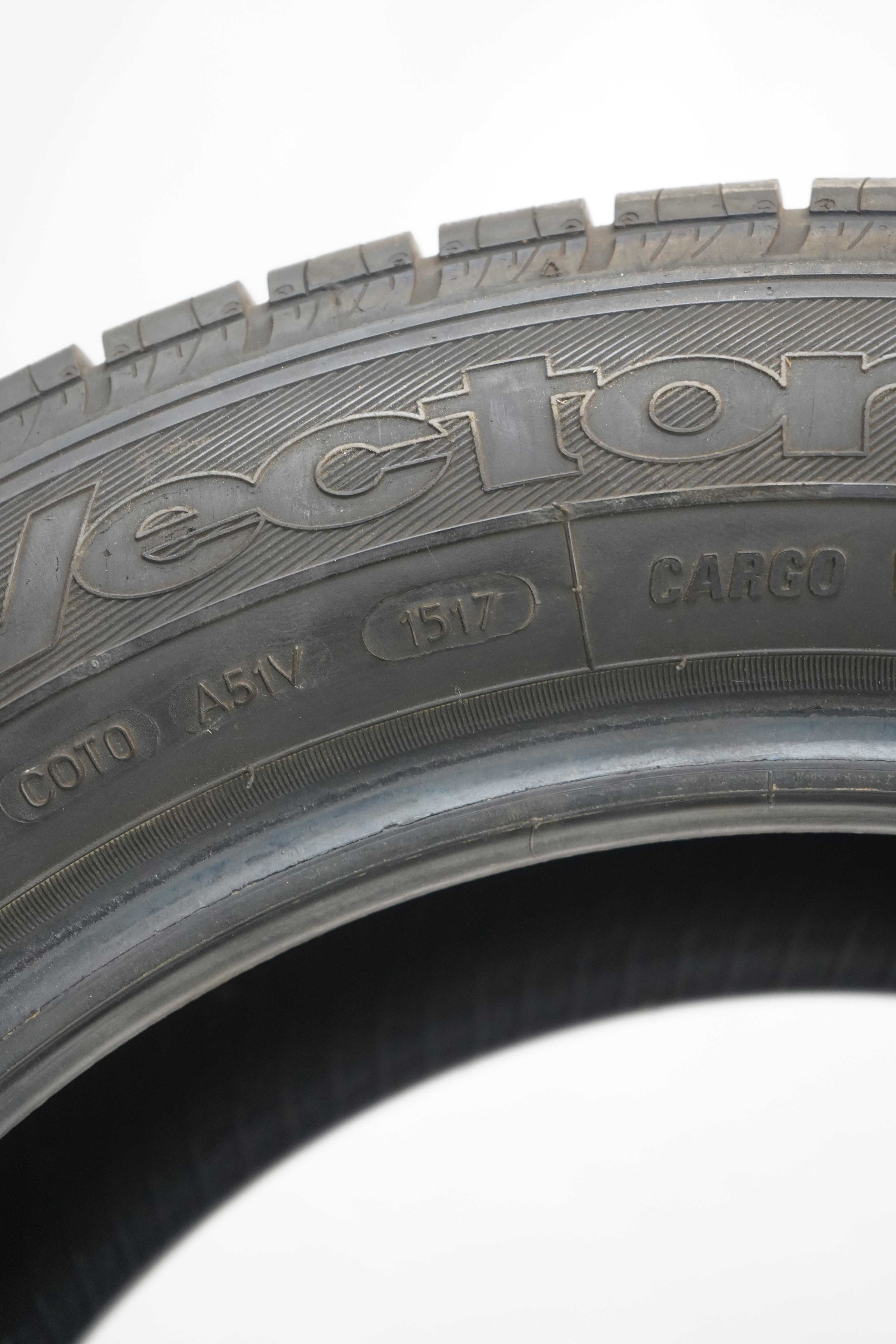 Ganzjahresreifen-Goodyear-CargoVector2-225-55-R17C-104-102H-4 Ganzjahresreifen-Goodyear-CargoVector2-225-55-R17C-104-102H-4
