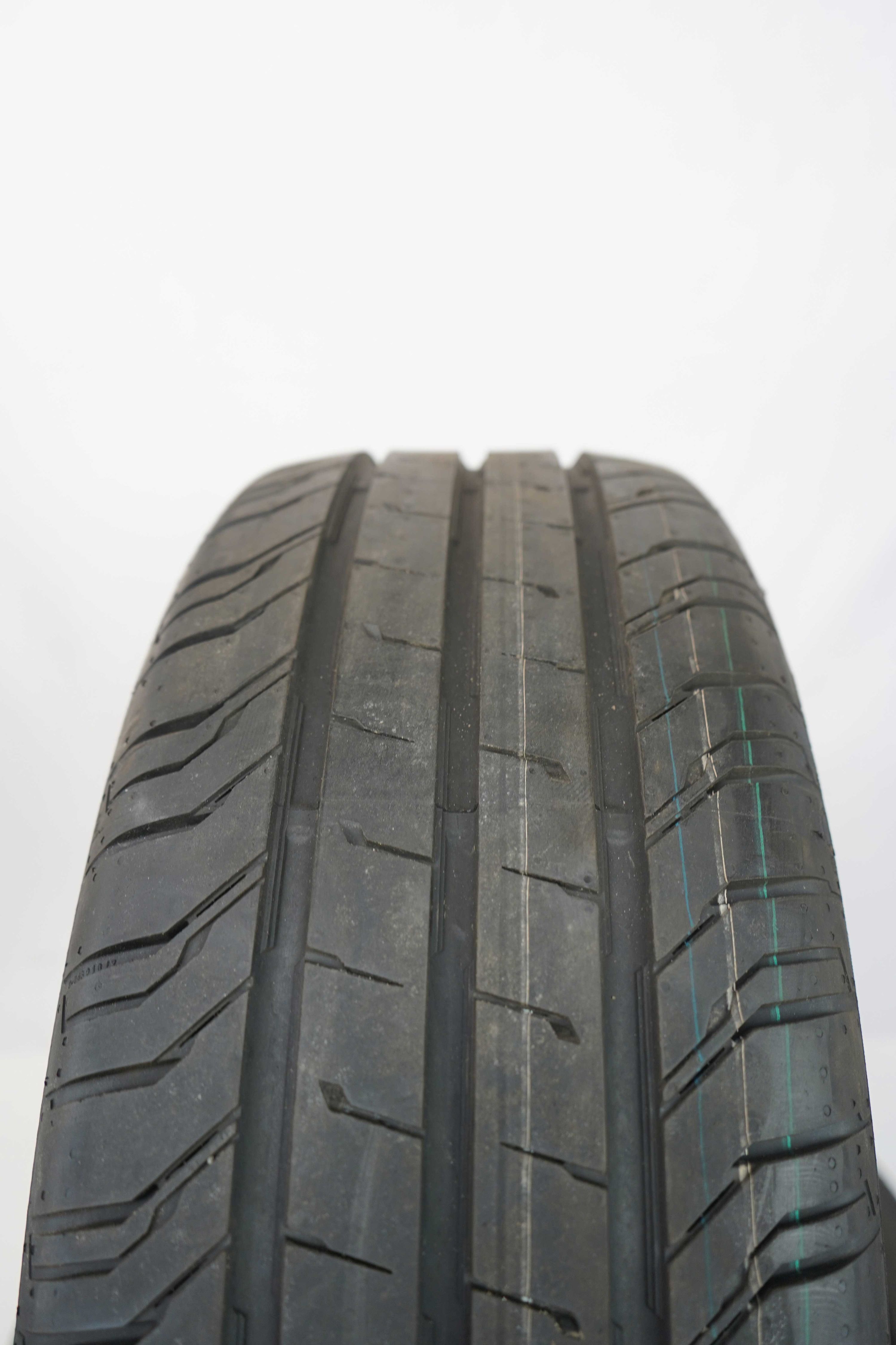 Sommerreifen-Continental-ContiVanContact200-225-55-R17-101V-5