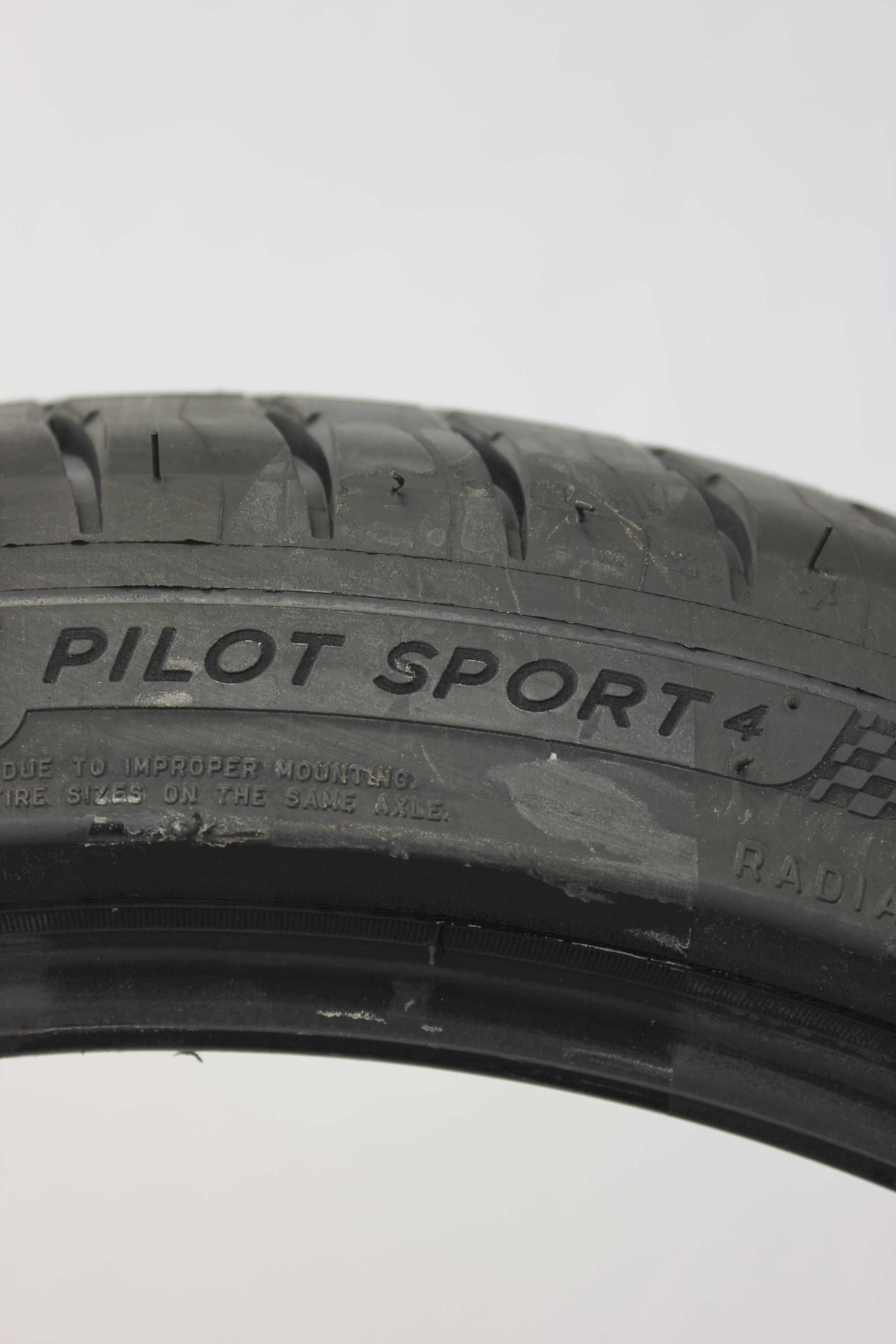 Sommerreifen-Michelin-PilotSport4-225-40-R19-93Y-XL-2