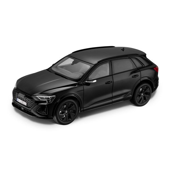 5012328651_audi_q8-etron_modellauto_rosier-onlineshop