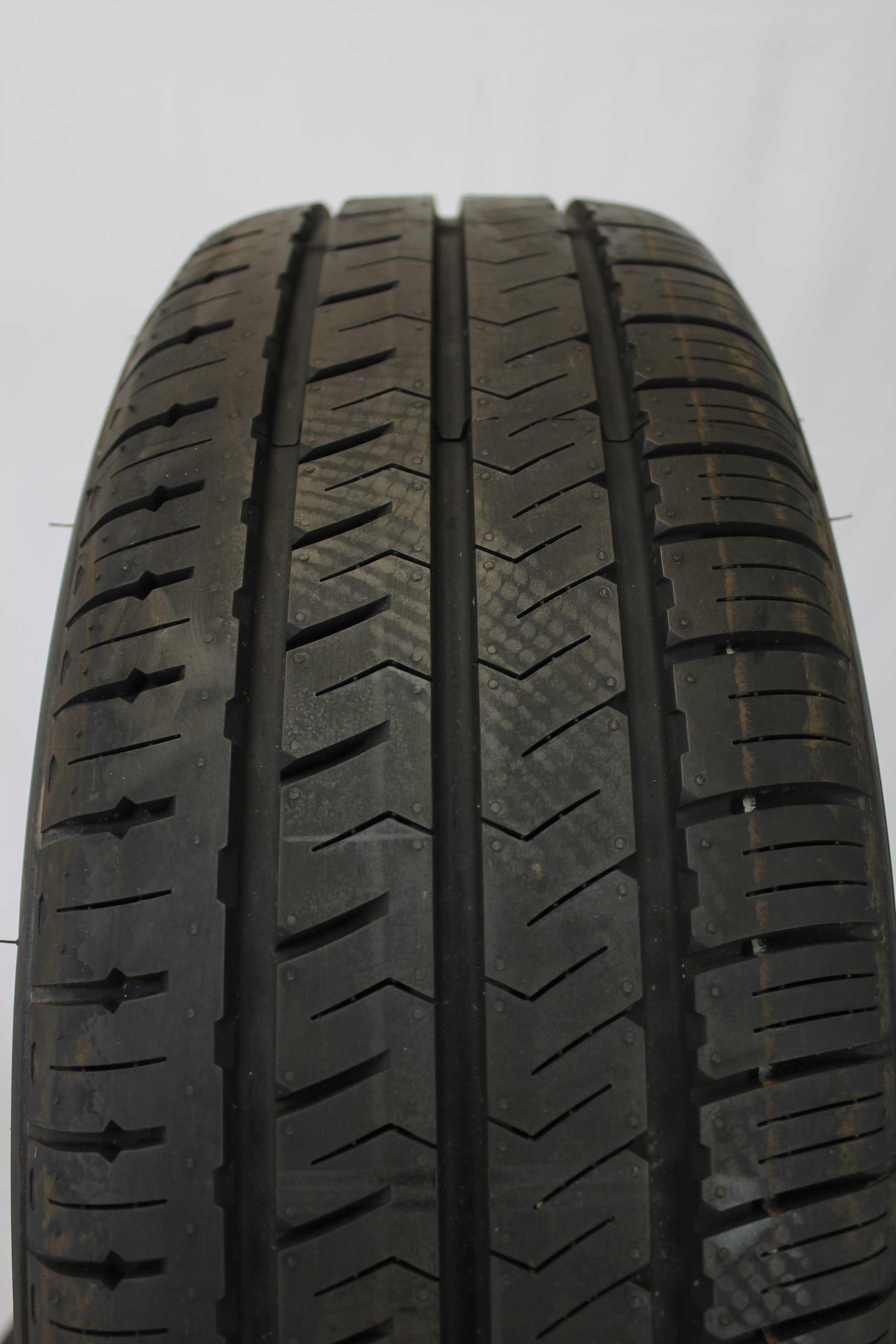 Sommerkomplettradsatz-Volkswagen-7H0-T5-Stahlfelge-16Zoll-7H0601027D-Sommerreifen-Hankook-RadialRA28E-205-65-R16C-107-105T-7
