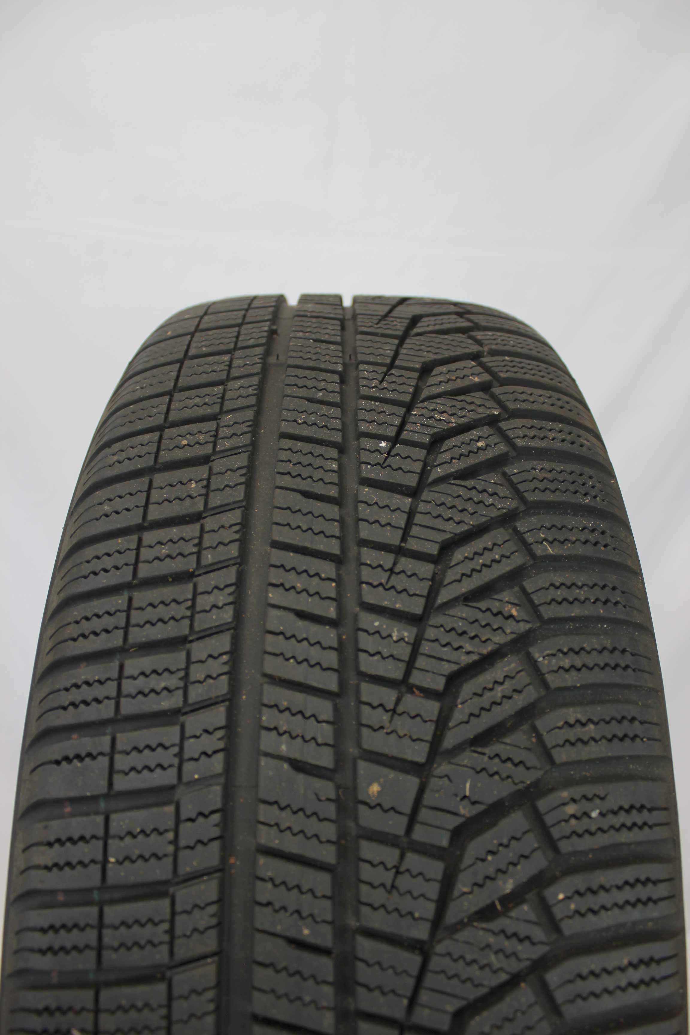 Winterkomplettradsatz-Mercedes-Benz-A-Klasse-A177-Alulfelge-18Zoll-A1774010600-Winterreifen-Hankook-Winter-icept-evo2-225-45-R18-91H-9
