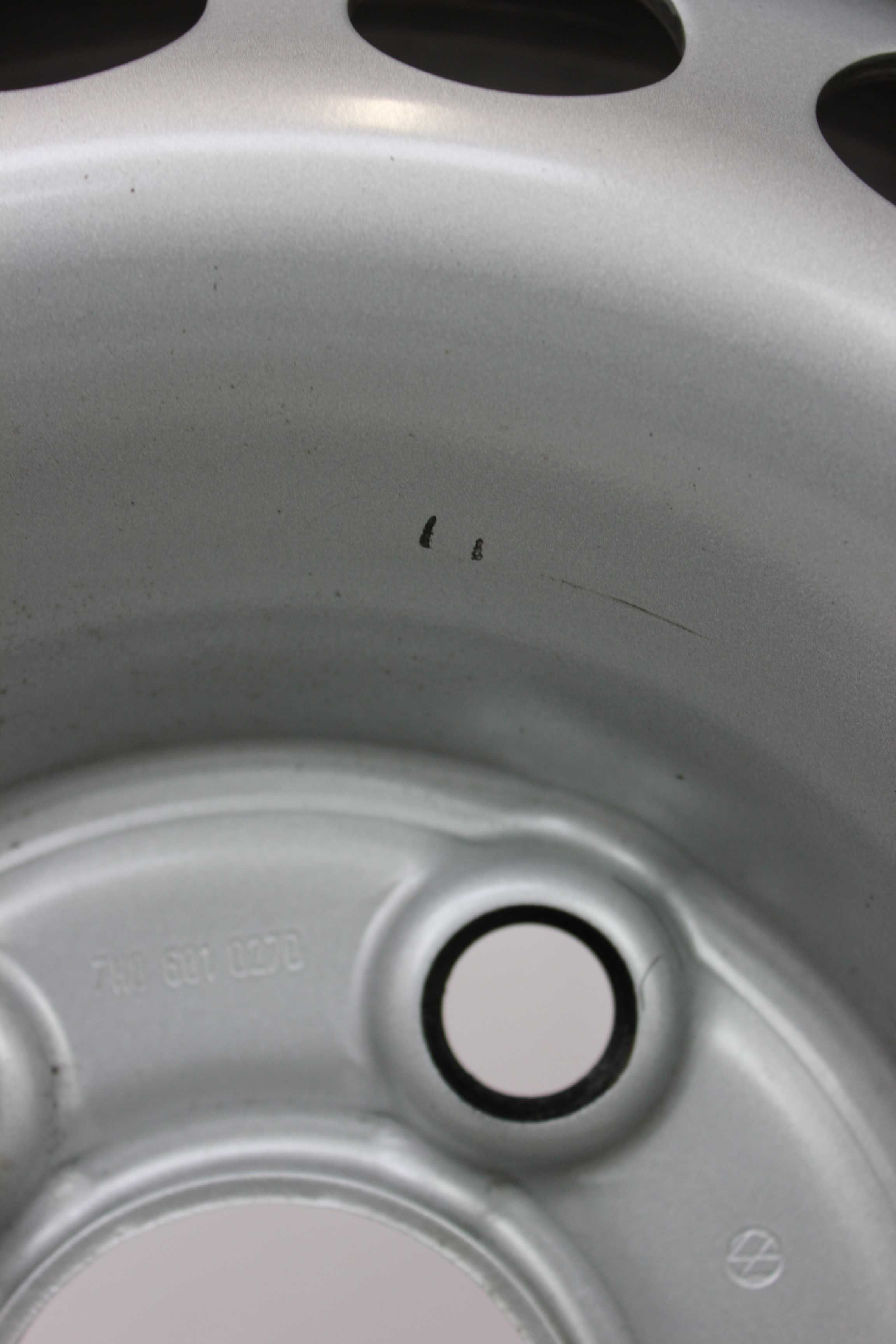 Sommerkomplettradsatz-Volkswagen-7H0-T5-Stahlfelge-16Zoll-7H0601027D-Sommerreifen-Hankook-RadialRA28E-205-65-R16C-107-105T-11