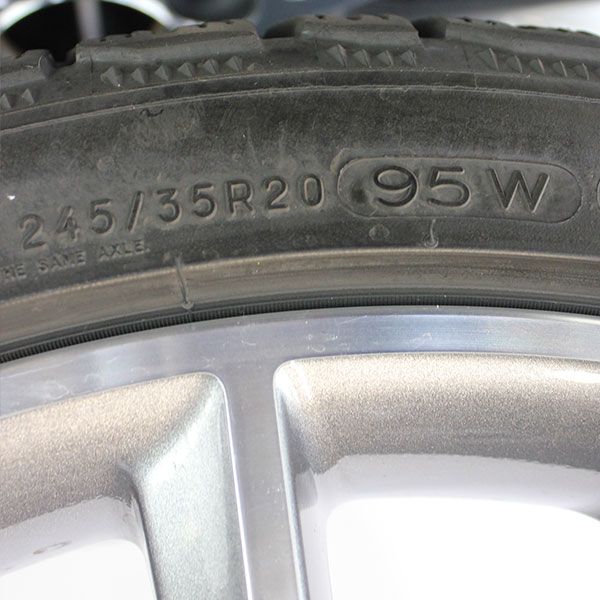Gebrauchter-Winterkomplettradsatz-Mercedes-AMG-A213-Rosier-Online-Shop-04_(4)