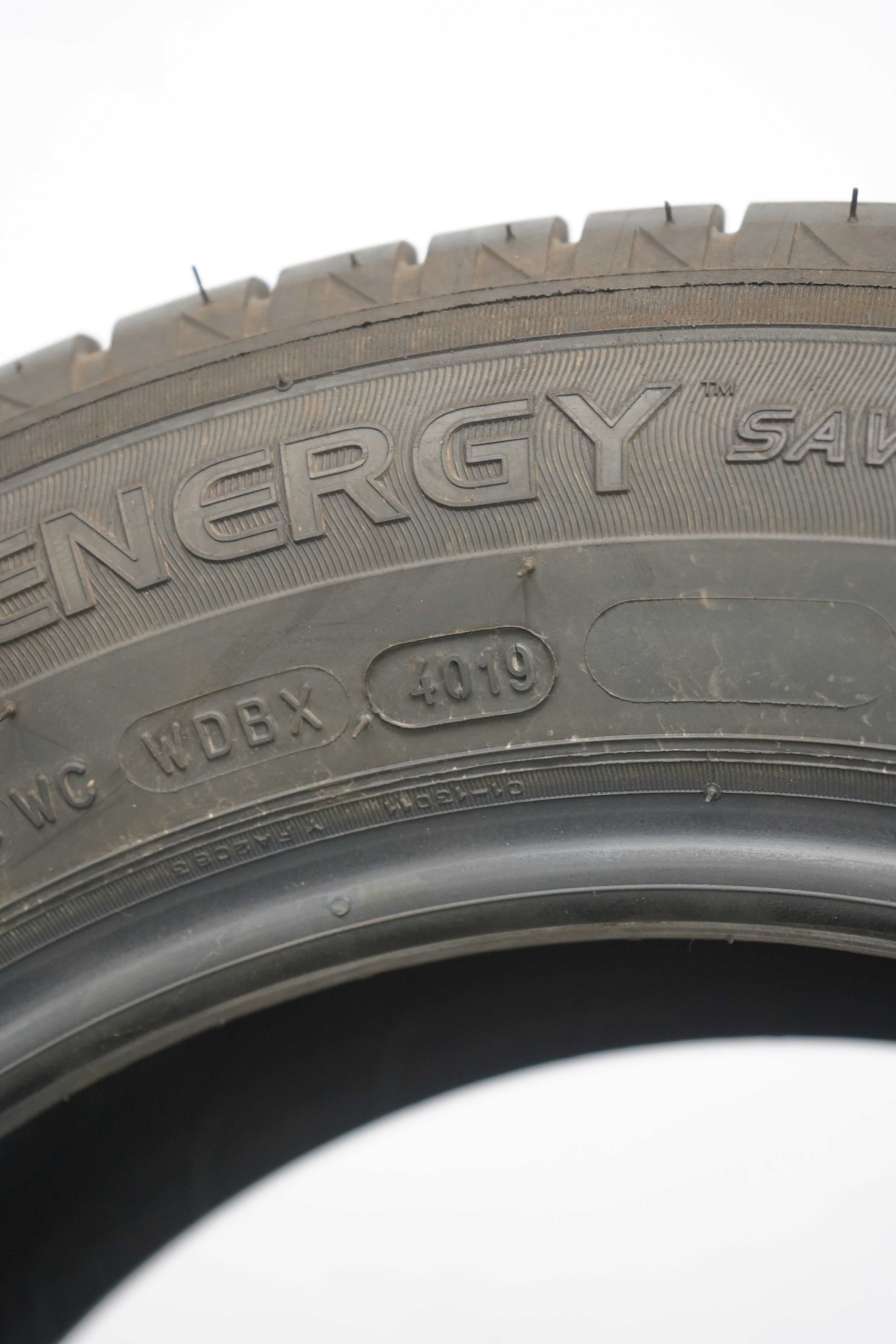 Sommerreifen-Michelin-EnergySaver-205-55-R16-91H-4 Sommerreifen-Michelin-EnergySaver-205-55-R16-91H-4