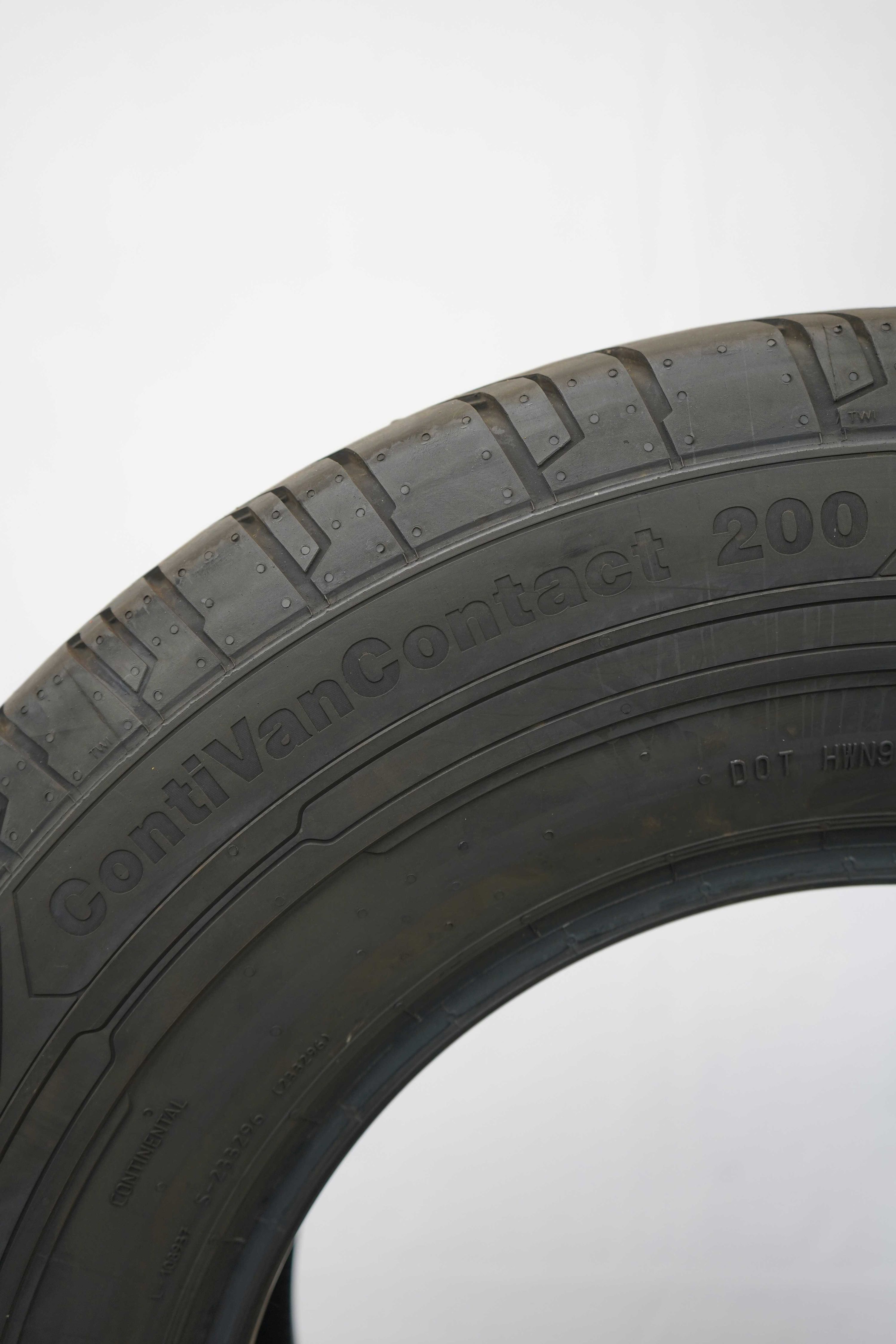 Sommerreifen-Continental-ContiVanContact200-225-75-R16C-121-120R-2_(1)