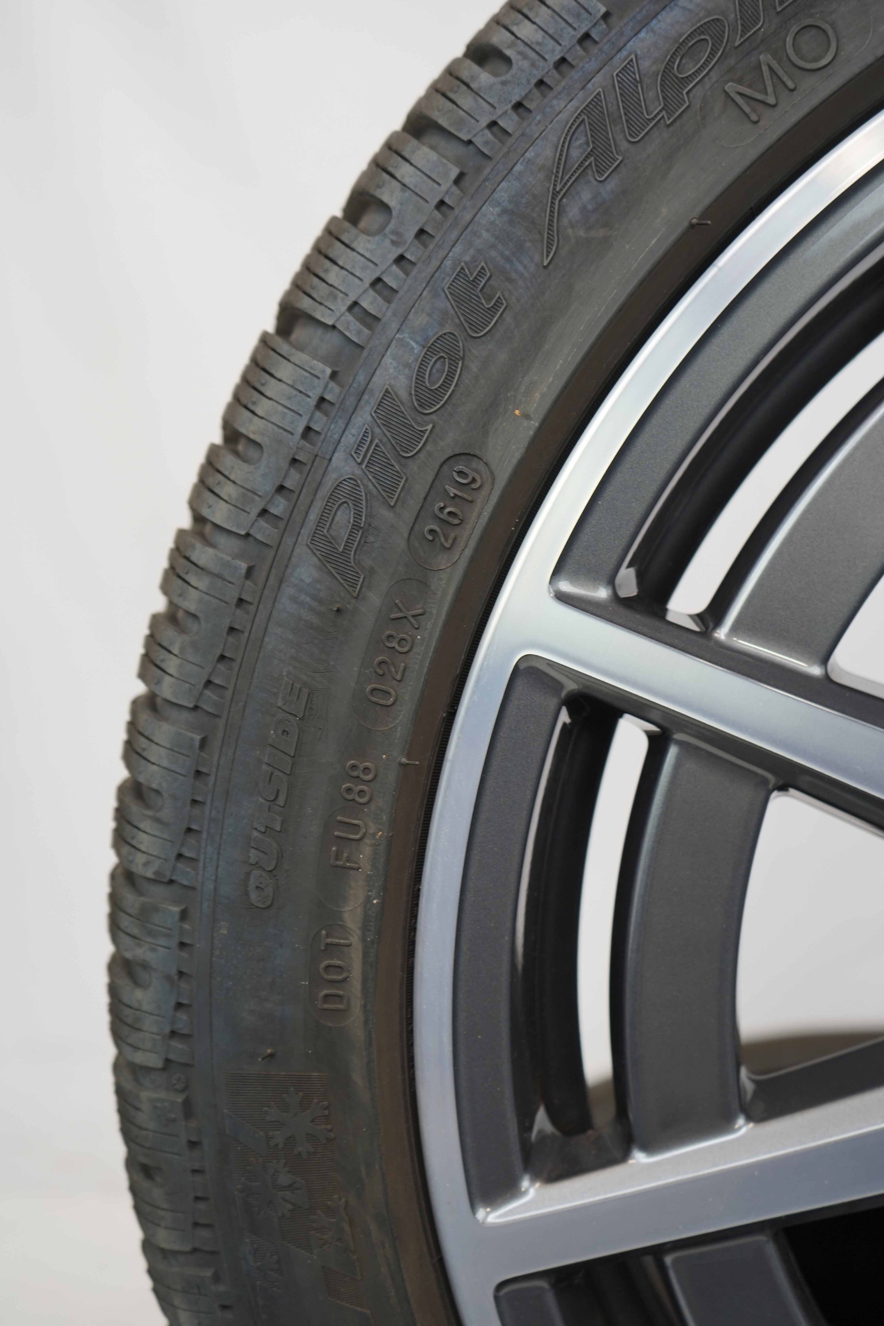 Winterkomplettradsatz-Mercedes-Benz-gebraucht-A1774012100-A-Klasse-A177-CLA-C117-A45-CLA-45-AMG-18-Zoll-9