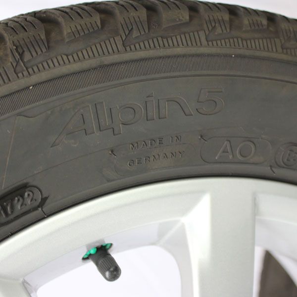 Gebrauchter-Winterkomplettradsatz-Volkswagen-5G-Rosier-Online-Shop-03 Gebrauchter-Winterkomplettradsatz-Volkswagen-5G-Rosier-Online-Shop-03