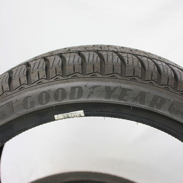 Gebrauchter winterreifen goodyear ultragrip8performance rosier online shop 01 (3)