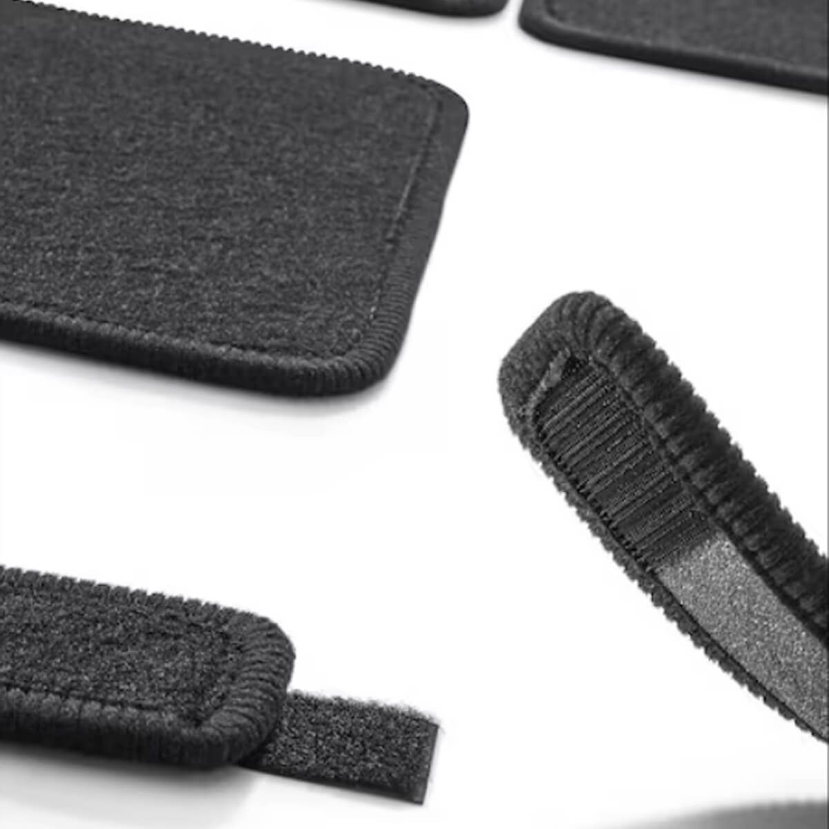 A44768060069J74_mercedes-benz_fussmatte_rosier_online-shop1