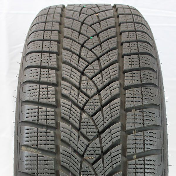 Gebrauchter-Winterkomplettradsatz-VW-ID3-Rosier-Online-Shop-31 Gebrauchter-Winterkomplettradsatz-VW-ID3-Rosier-Online-Shop-31