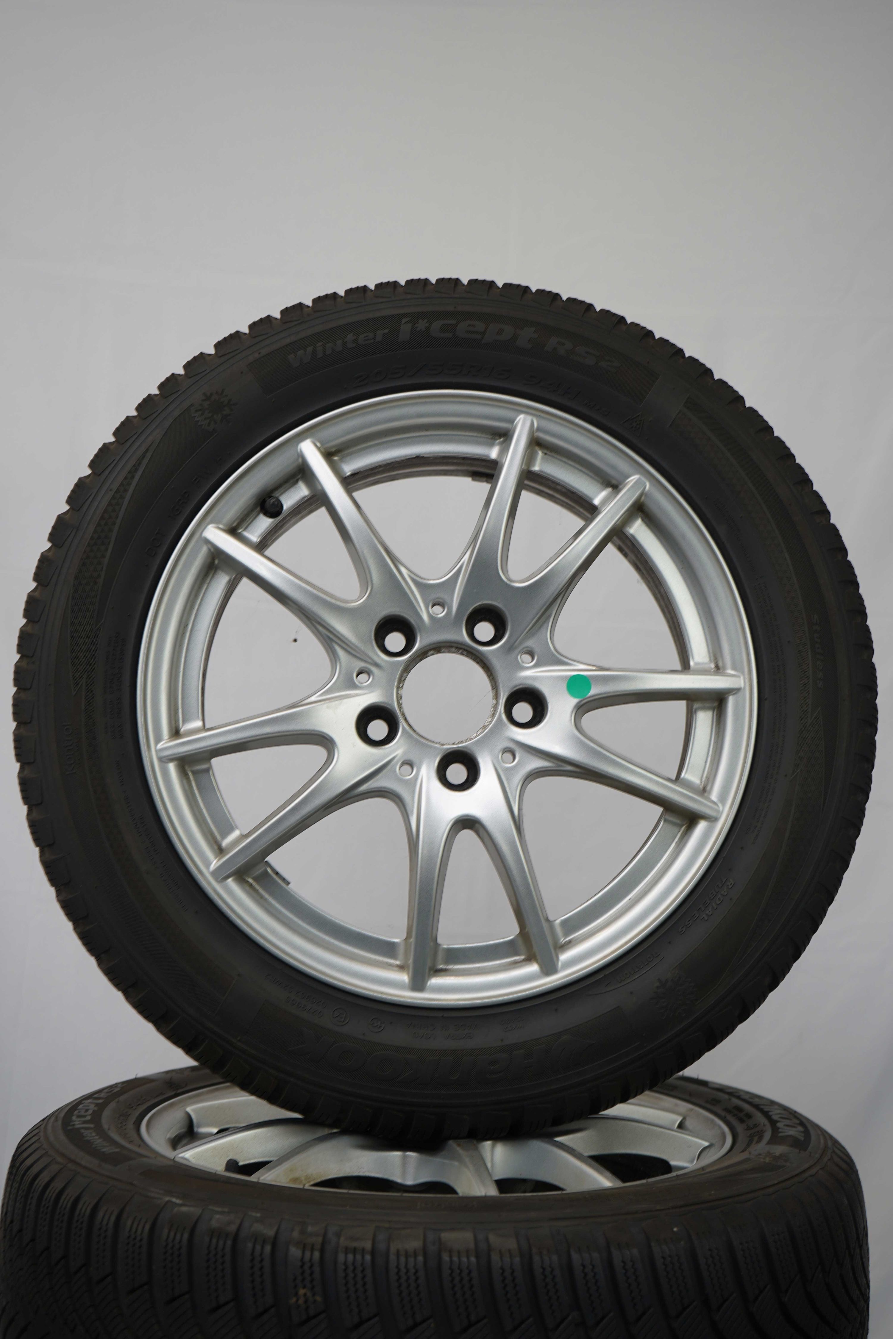Winterkomplettradsatz-Mercedes-Benz-A246-B-Klasse-A-Klasse-A176-CLA-A117-A2464011302-Alufelge-16Zoll-Winterreifen-Hankook-WintericeptRS2-205-55-R16-94H-4