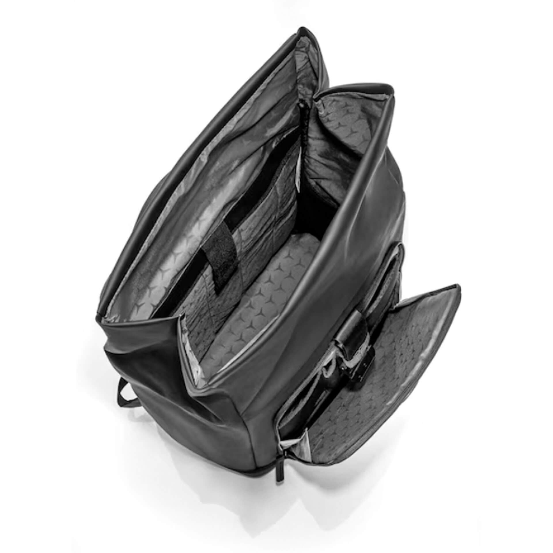 B67960034_mercedes-benz_rucksack_g-klasse_rosier-onlineshop3