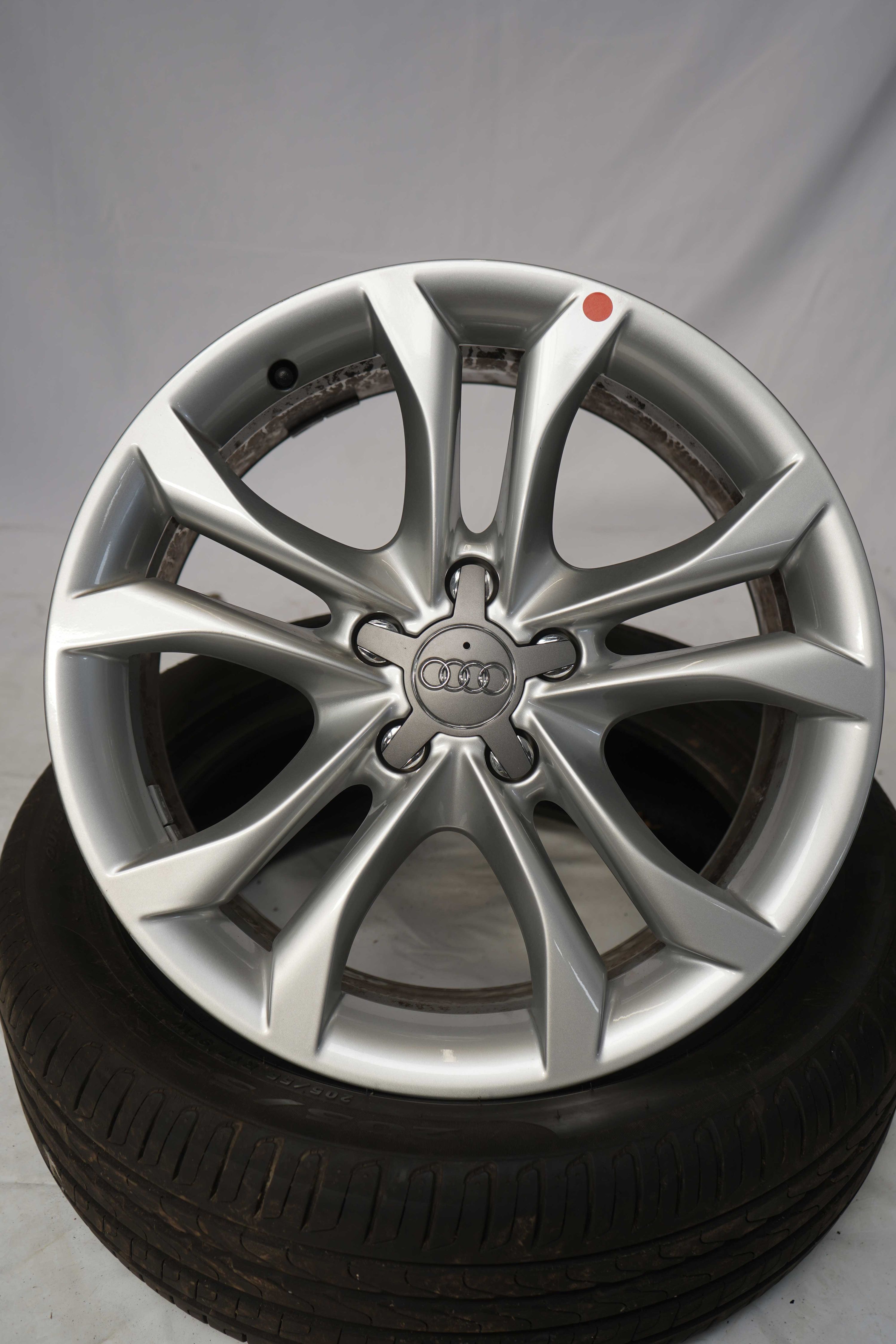 Felgen-gebraucht-Audi-A4-8K-8K0601025-2