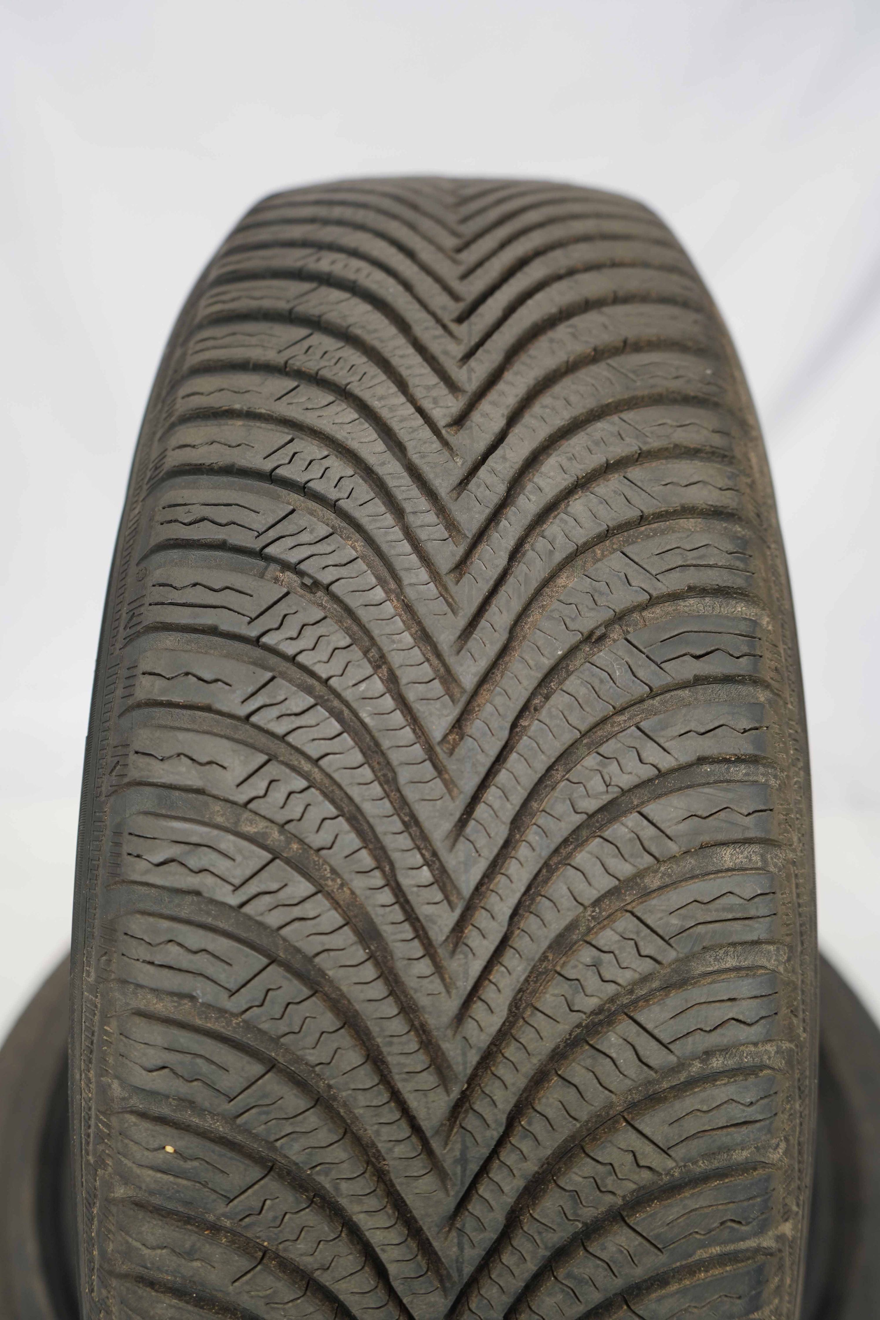 Winterkomplettradsatz-Mercedes-Benz-gebraucht-A177-A-Klasse-W247-B-Klasse-C118-X118-CLA-A1774010100-Continental-13