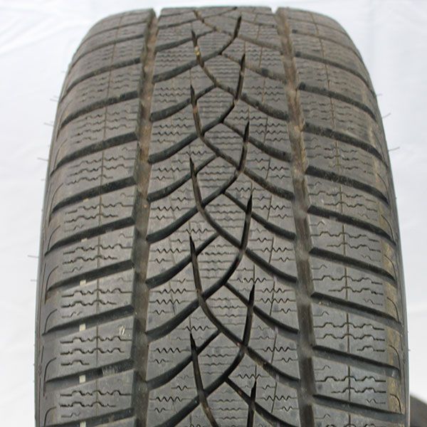 Gebrauchter-Winterkomplettradsatz-VW-Golf8-Rosier-Online-Shop-25 Gebrauchter-Winterkomplettradsatz-VW-Golf8-Rosier-Online-Shop-25