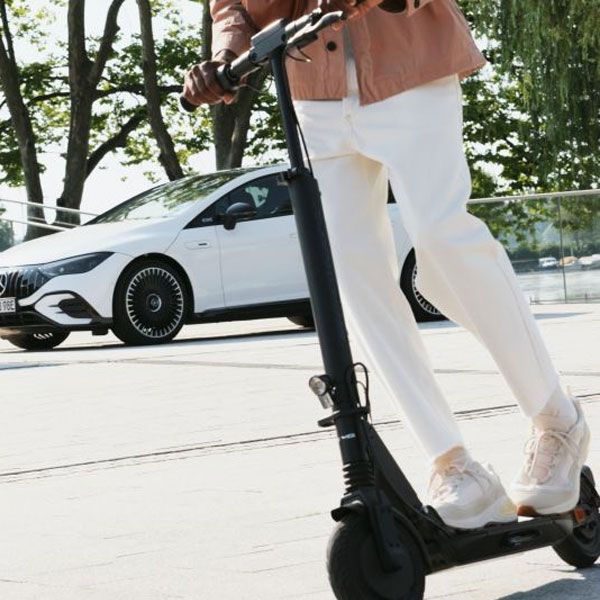 B66959592_mercedes-amg_escooter_fotos_rosier-onlineshop5