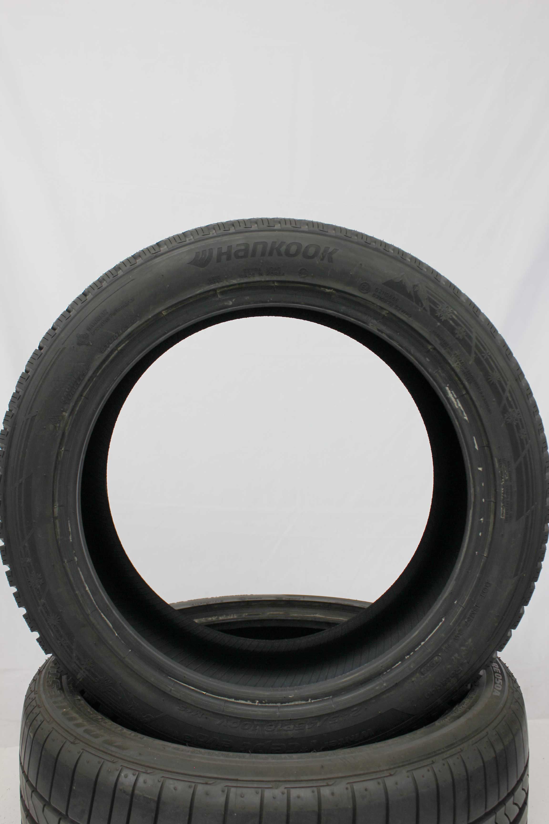 Sommerreifen-Hankook-Winter-iceptevo3-W330-245-45-R18-100V-XL_(1)