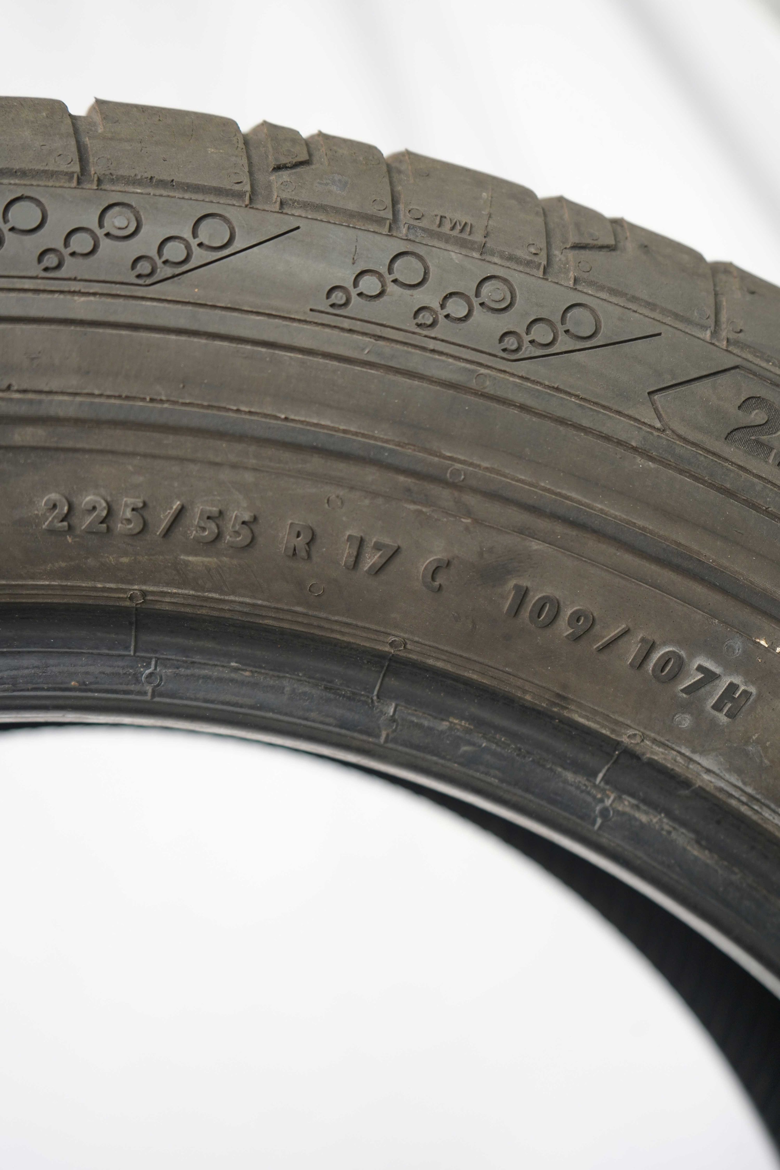 Sommerreifen-Continental-ContiVanContact200-225-55-R17C-109-107H-3_(3)