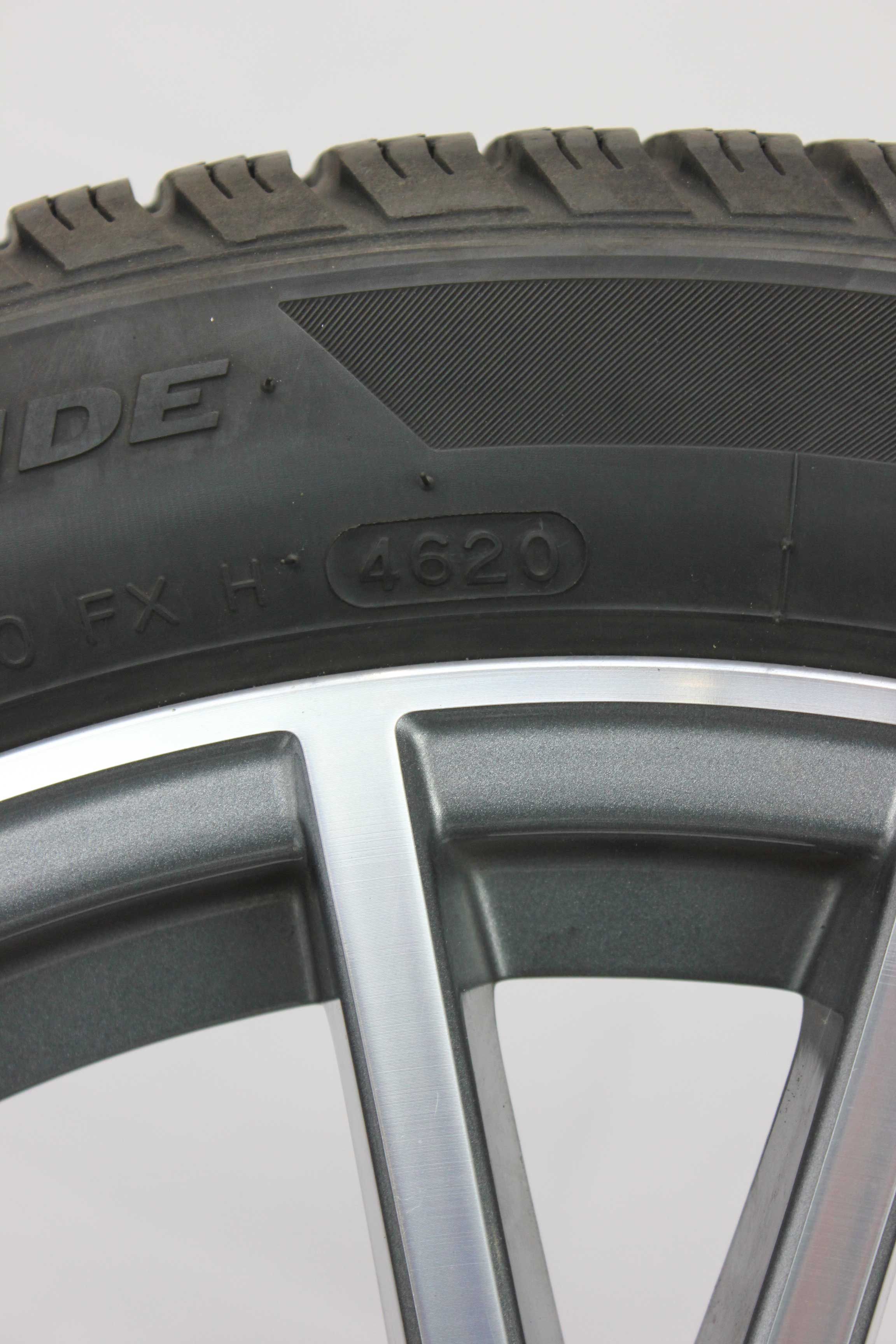 Winterkomplettradsatz-Mercedes-Benz-A-Klasse-A177-Alulfelge-18Zoll-A1774010600-Winterreifen-Hankook-Winter-icept-evo2-225-45-R18-91H-5