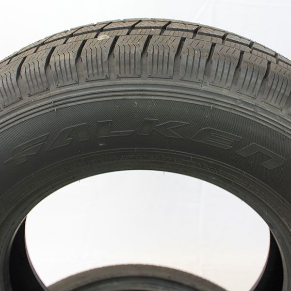 Neuwertiger-Winterreifen-Falken-EuroWinterVan01-Rosier-Online-Shop-01