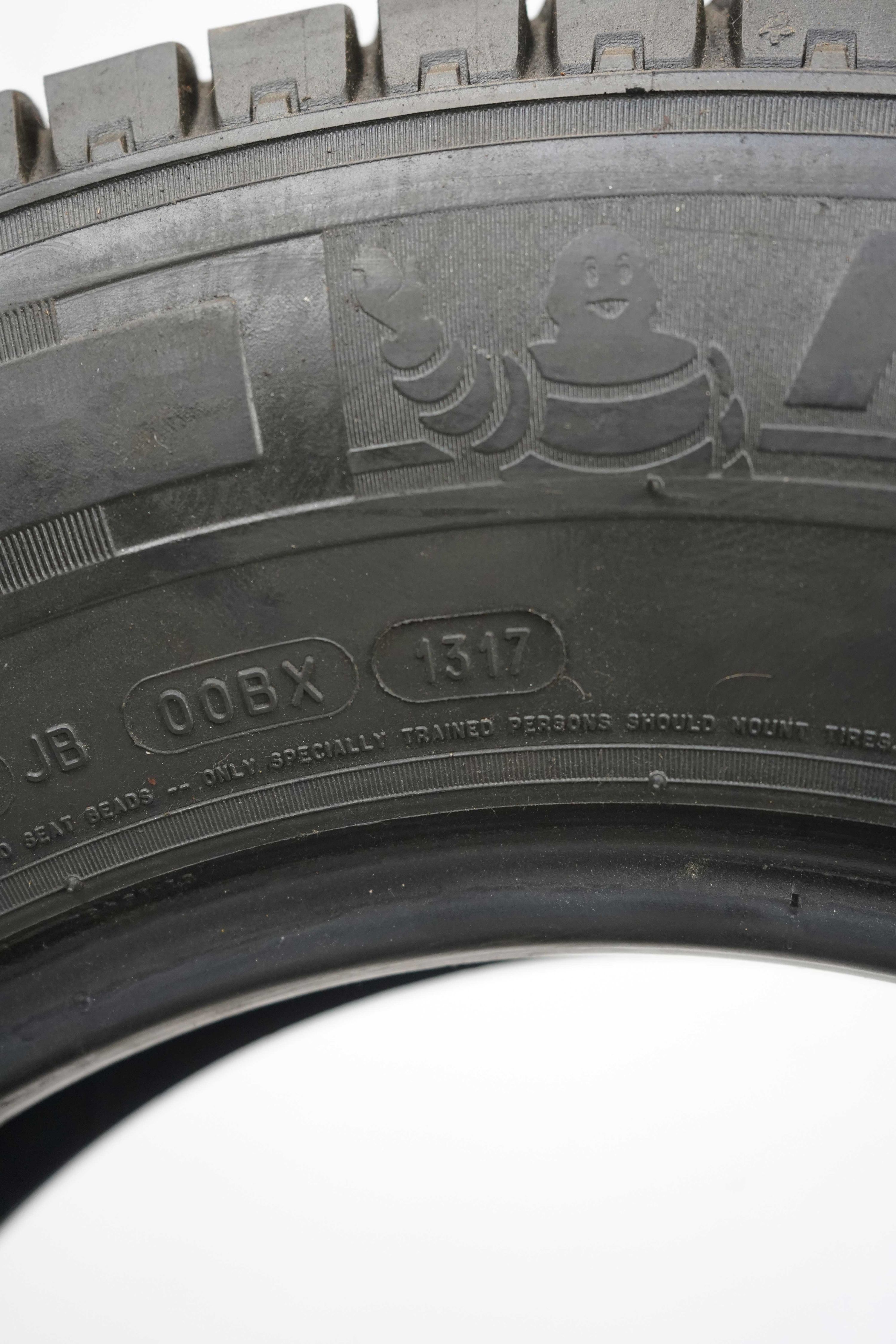 Sommerreifen michelin agilis 205 75 r16c 110 108r 4 (2) Sommerreifen michelin agilis 205 75 r16c 110 108r 4 (2)