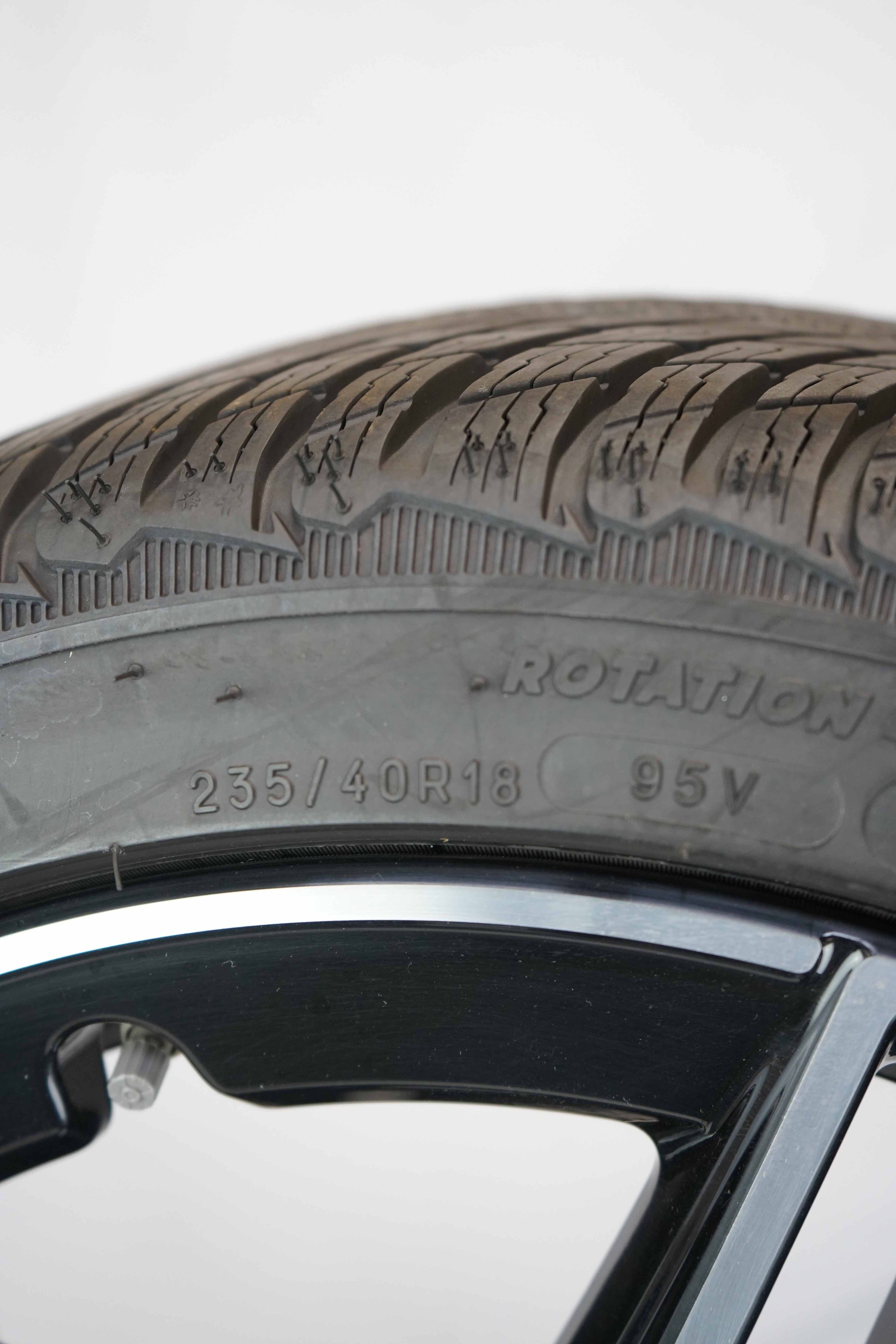 Winterkomplettradsatz-Mercedes-Benz-A177-A-Klasse-A35-AMG-A1774014000-AMG-18-Zoll-Michelin-gebraucht-2 Winterkomplettradsatz-Mercedes-Benz-A177-A-Klasse-A35-AMG-A1774014000-AMG-18-Zoll-Michelin-gebraucht-2