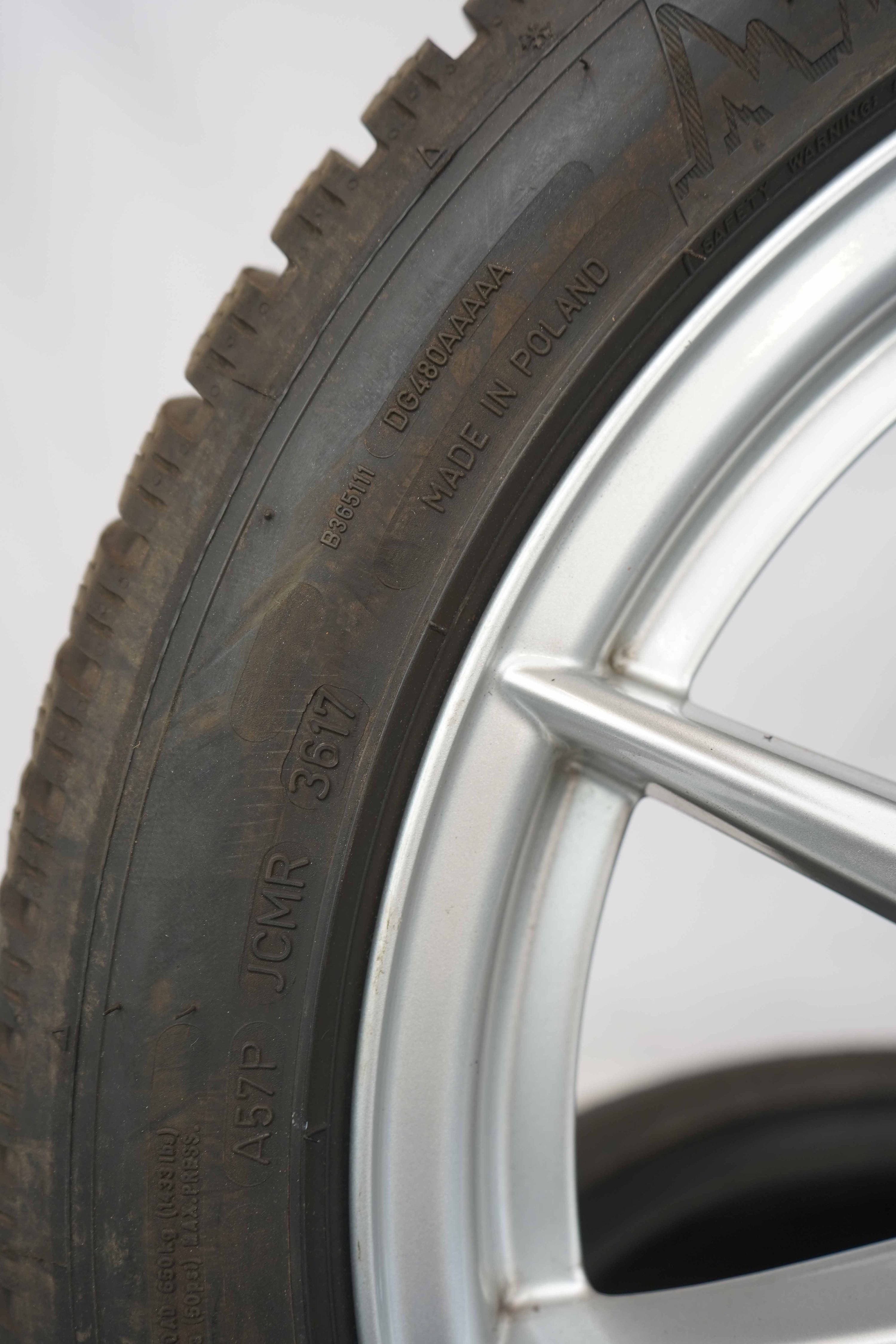 Winterkomplettradsatz-Mercedes-Benz-A176-A-Klasse-A246-B-Klasse-C117-X117-CLA-A2464010102-Dunlop-3