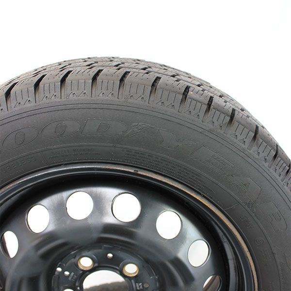 Winterkomplettradsatz-Mercedes-Benz-A447-Rosier-Online-Shop-01