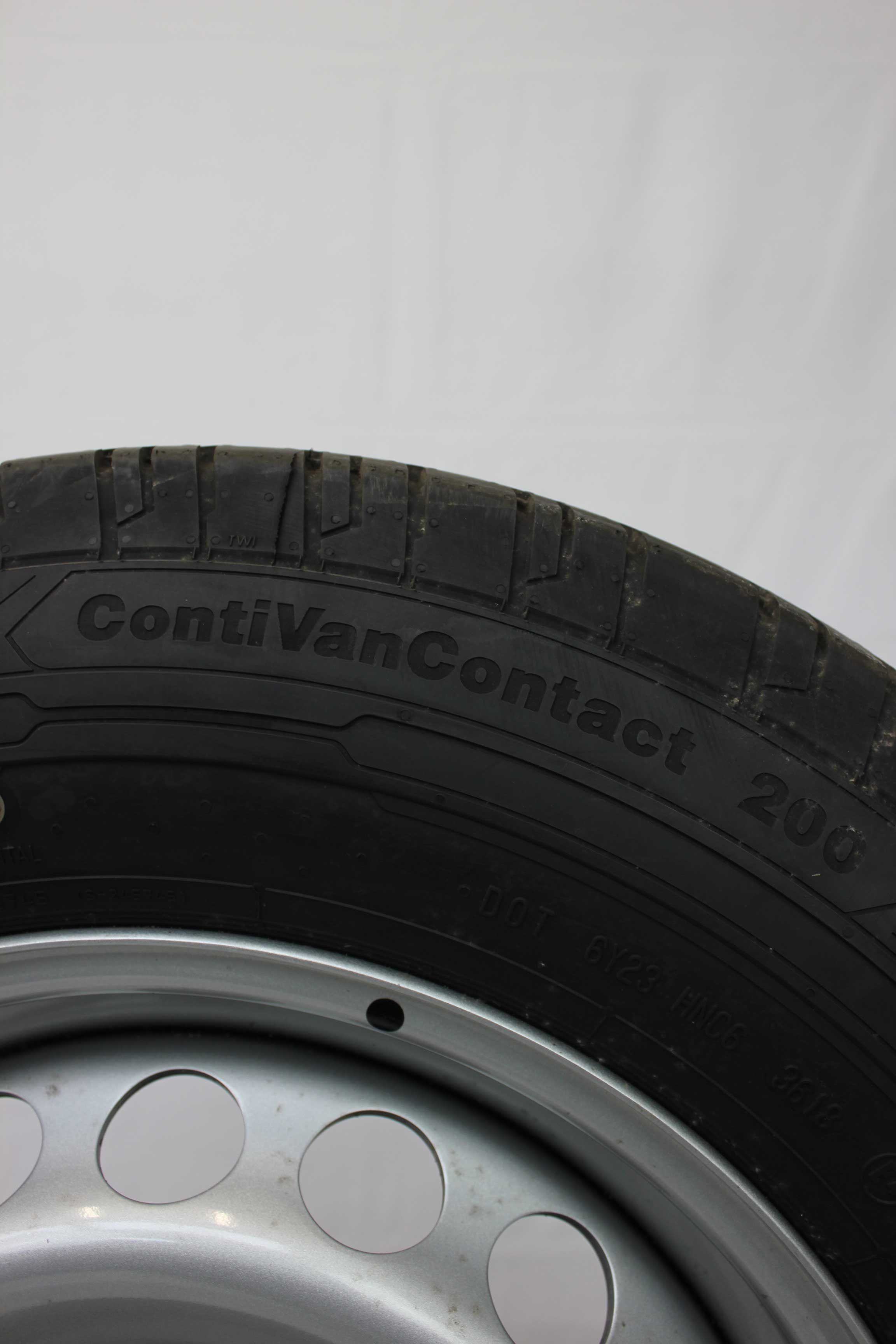 Sommerkomplettrad-Volkswagen-2N0-Crafter-Stahlfelge-16Zoll-2N0601027L-Sommerreifen-Continental-ContiVanContact200-205-75-R16C-113-111R-2