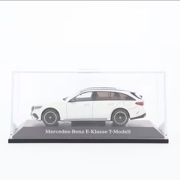 B66961120_mercedes-amg_Modellauto_E-Klasse_rosier-onlineshop6
