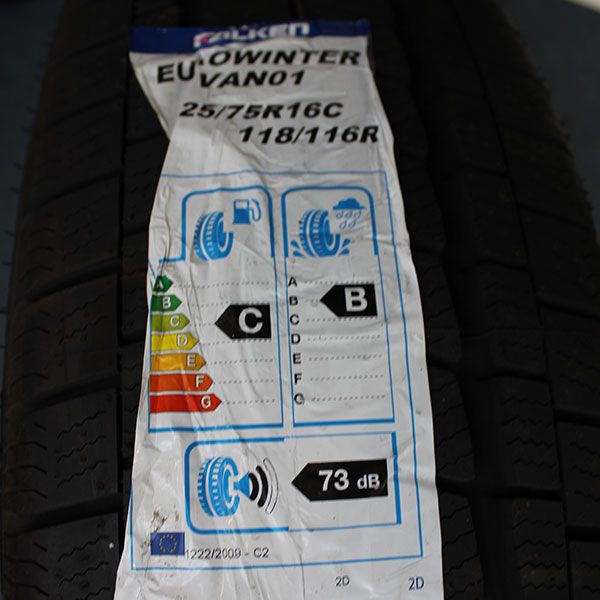 Neuwertiger winterreifen falken eurowintervan01 rosier online shop 07 (1)