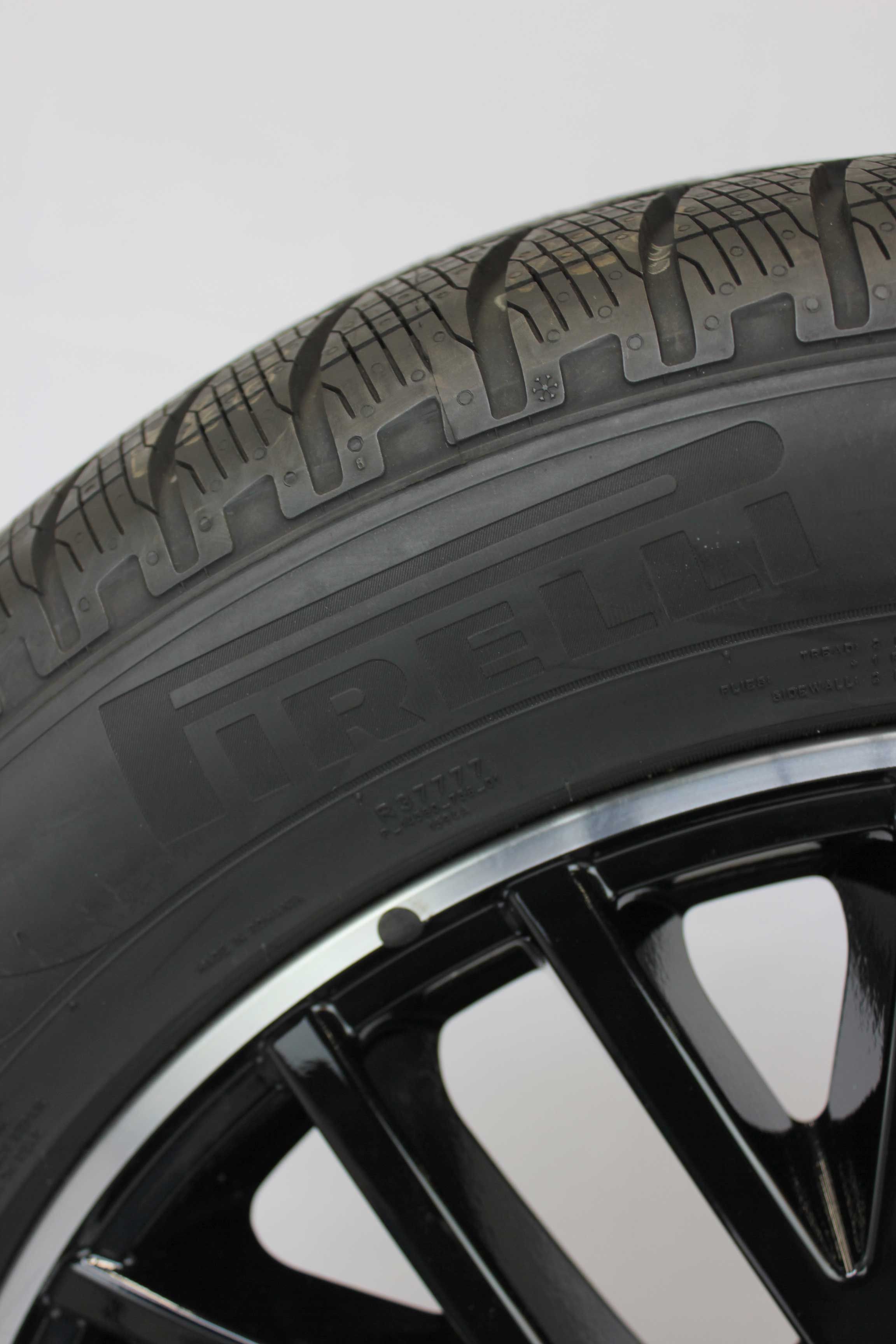 Winterkomplettradsatz-Mercedes-Benz-GLE-Alufelge-19Zoll-A1674012100-Winterreifen-Pirelli-ScorpionWinter-255-50-R19-107V-2