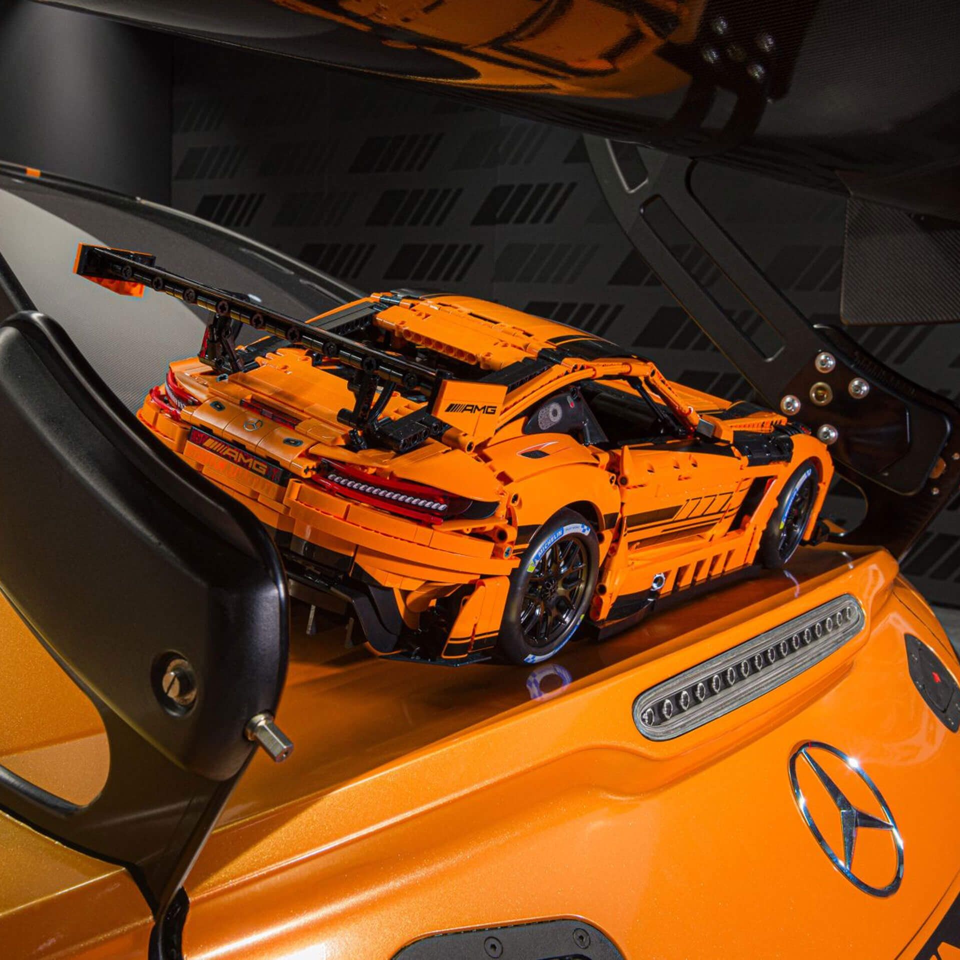 B66961716_mercedes-amg_klemmbaustein-set_rosier-onlineshop12